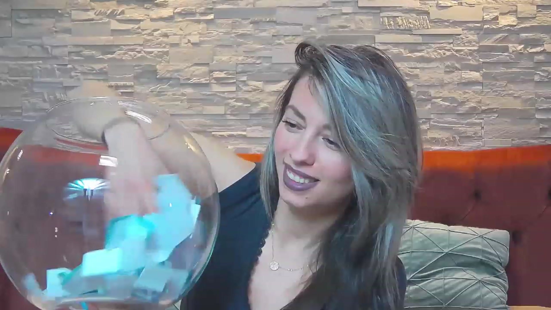 Gallery image thumbnail from PoxyVibe's myfreecams stream on, 03/20/2023, 20:33 image 15 of 20