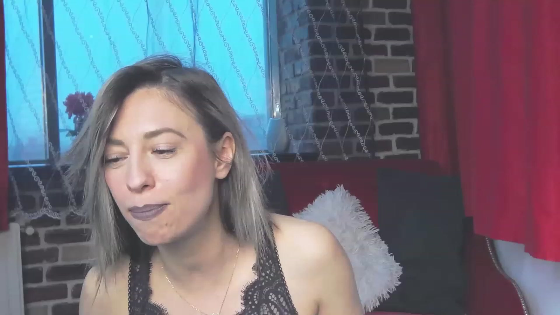 Gallery image thumbnail from PoxyVibe's myfreecams stream on, 03/21/2023, 16:21 image 5 of 20