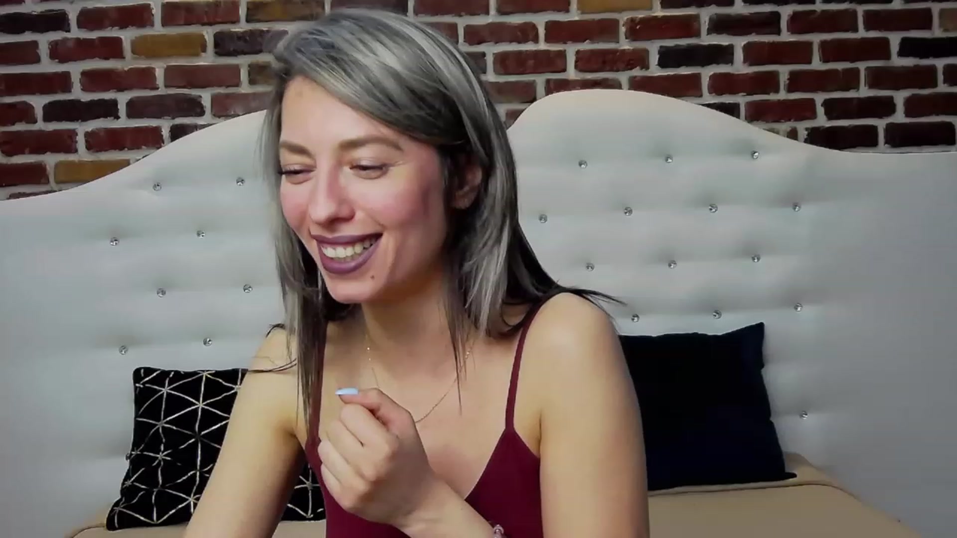 Gallery image thumbnail from PoxyVibe's myfreecams stream on, 03/22/2023, 14:27 image 10 of 20