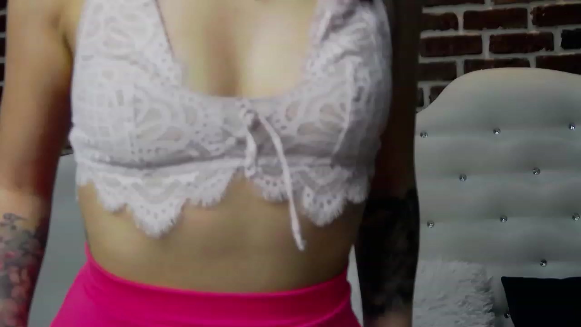 Gallery image thumbnail from PoxyVibe's myfreecams stream on, 03/22/2023, 17:31 image 5 of 20