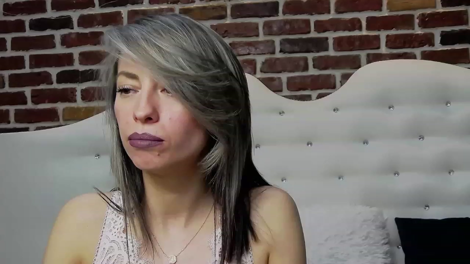 Gallery image thumbnail from PoxyVibe's myfreecams stream on, 03/22/2023, 17:31 image 7 of 20