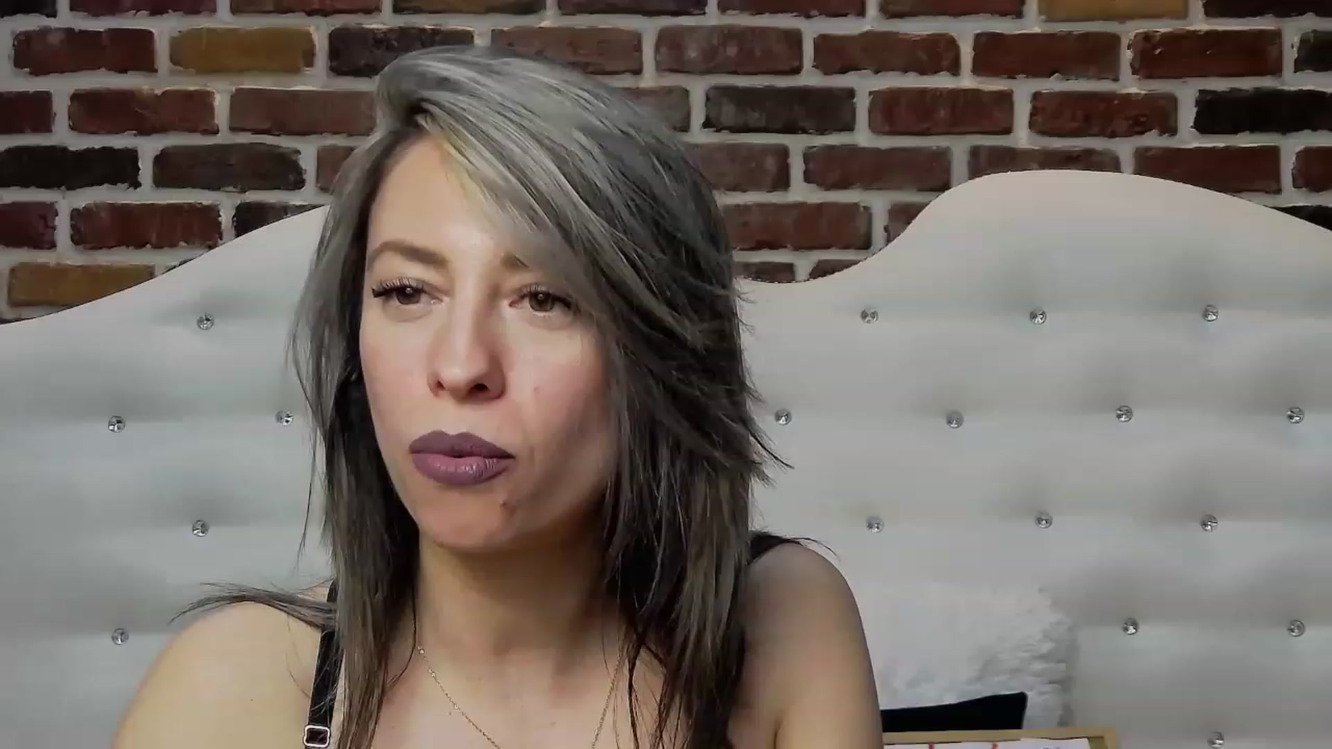 Gallery image thumbnail from PoxyVibe's myfreecams stream on, 03/23/2023, 18:37 image 14 of 20