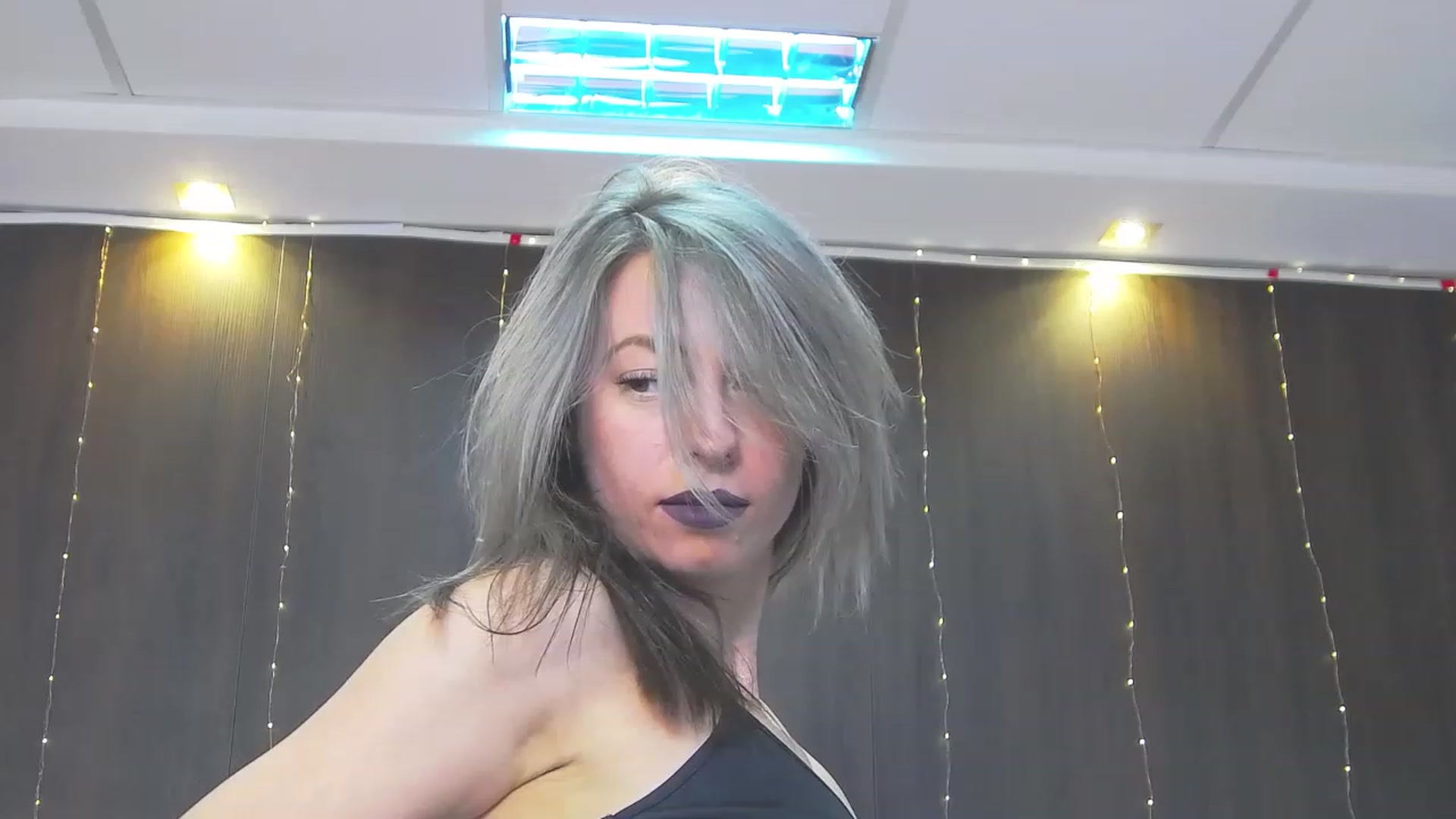 Gallery image thumbnail from PoxyVibe's myfreecams stream on, 03/27/2023, 15:14 image 13 of 20