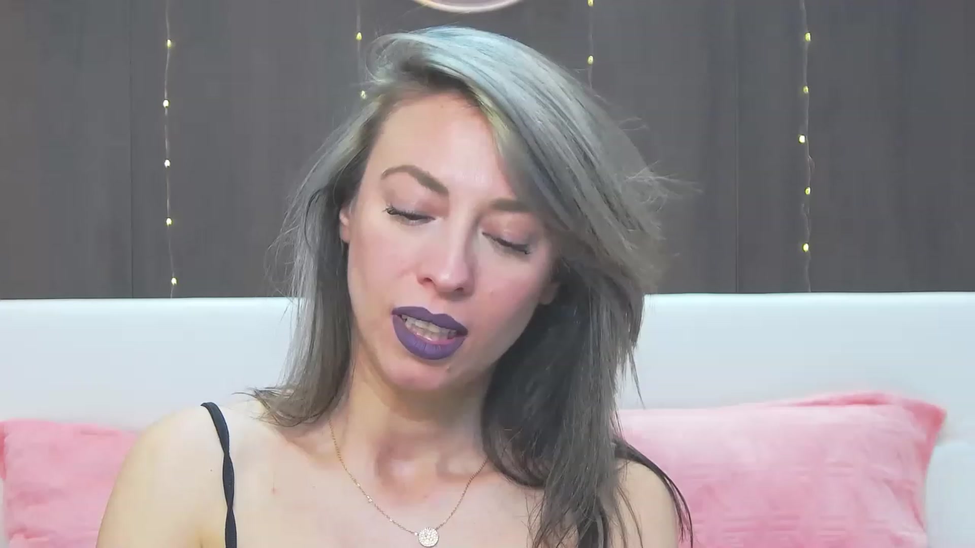 Gallery image thumbnail from PoxyVibe's myfreecams stream on, 03/27/2023, 16:13 image 15 of 20