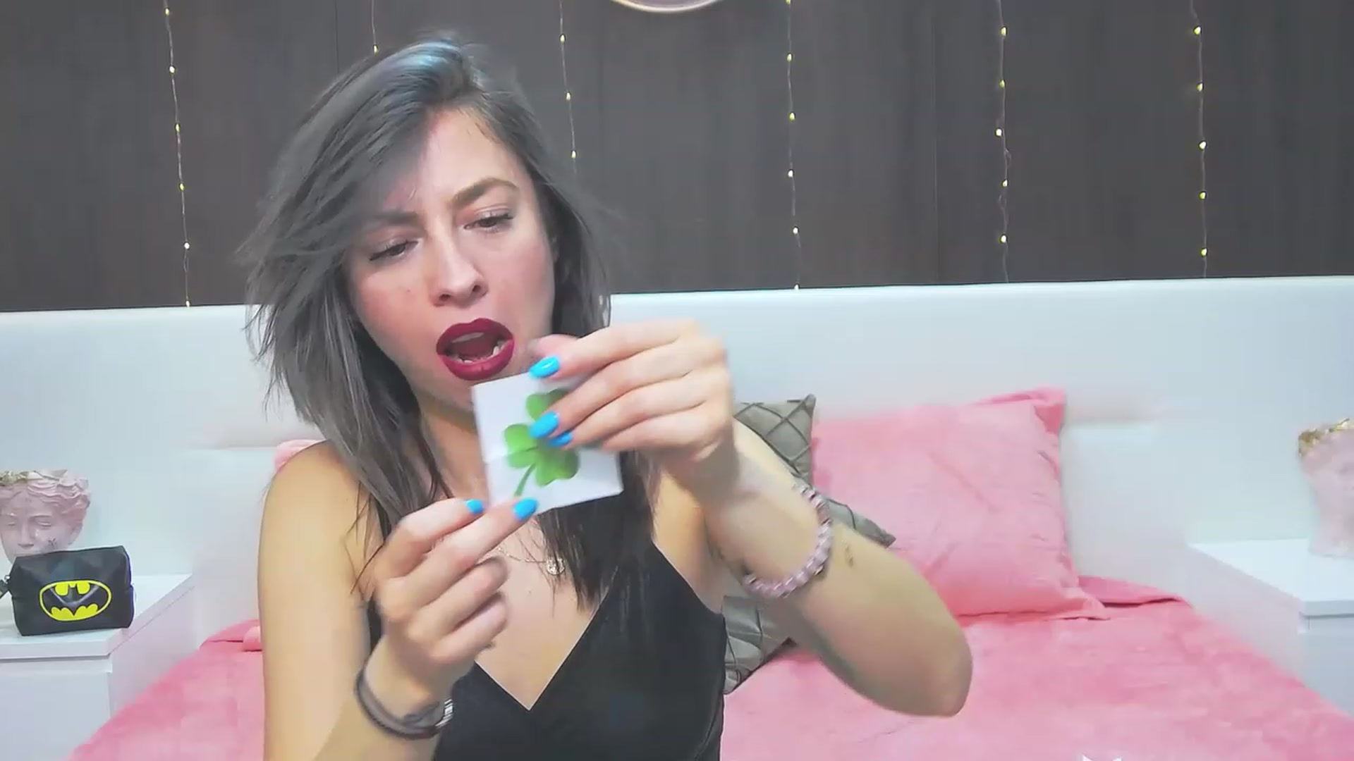 Gallery image thumbnail from PoxyVibe's myfreecams stream on, 04/03/2023, 17:48 image 11 of 20