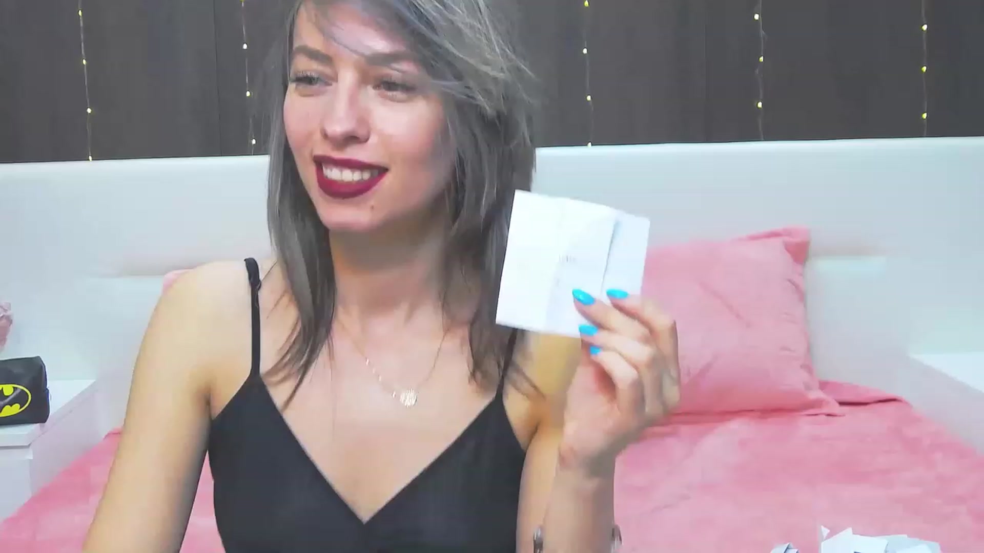Gallery image thumbnail from PoxyVibe's myfreecams stream on, 04/03/2023, 17:48 image 12 of 20