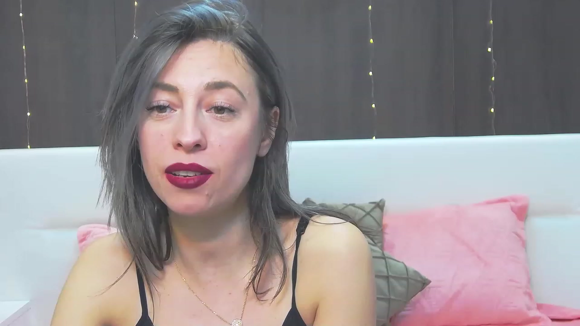 Gallery image thumbnail from PoxyVibe's myfreecams stream on, 04/03/2023, 17:48 image 14 of 20
