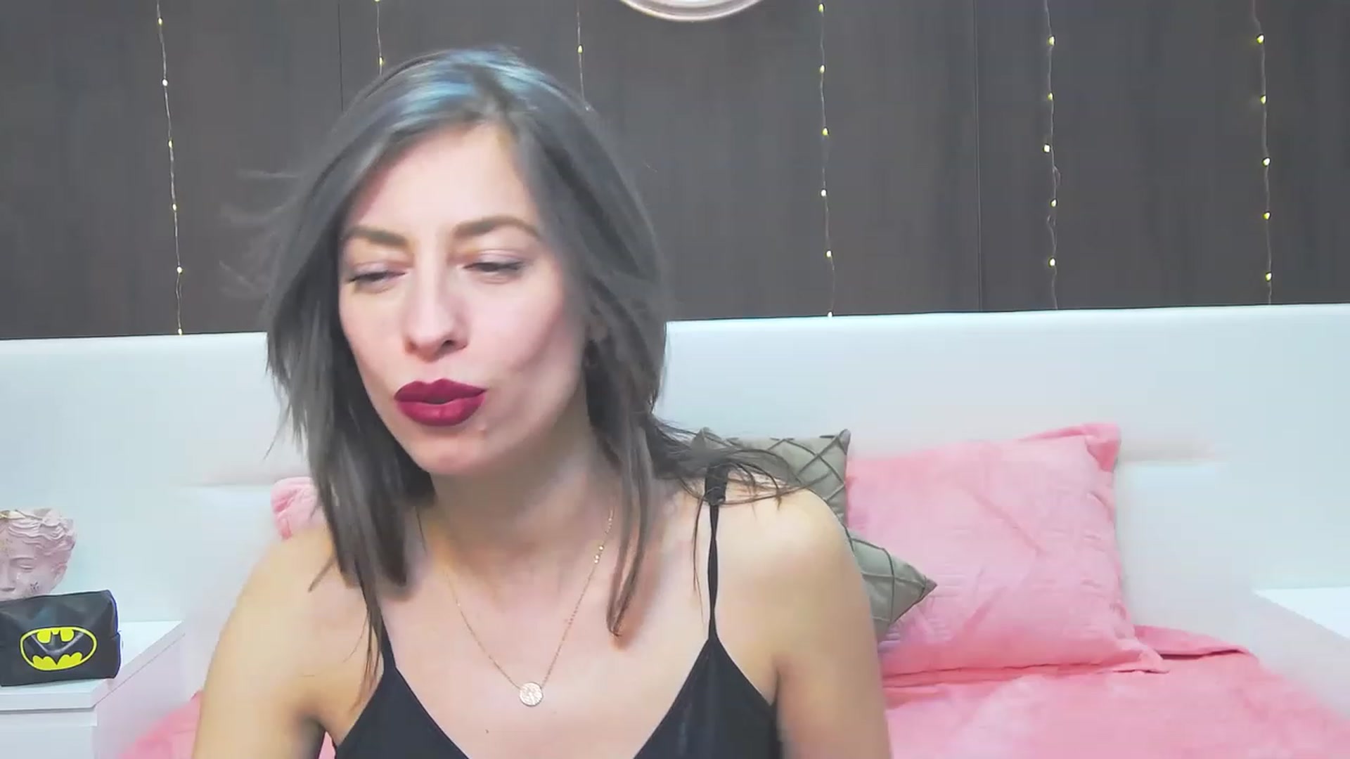 Gallery image thumbnail from PoxyVibe's myfreecams stream on, 04/03/2023, 17:48 image 4 of 20