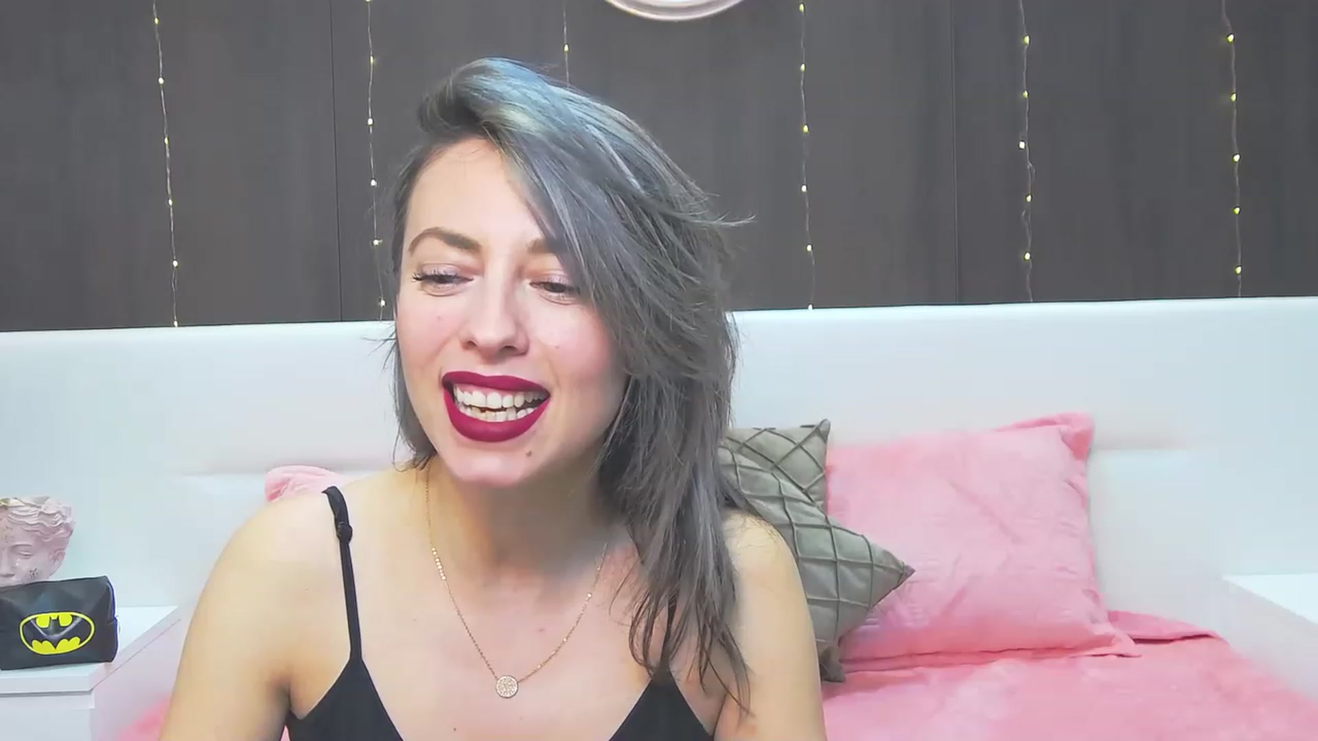 Gallery image thumbnail from PoxyVibe's myfreecams stream on, 04/03/2023, 17:48 image 6 of 20
