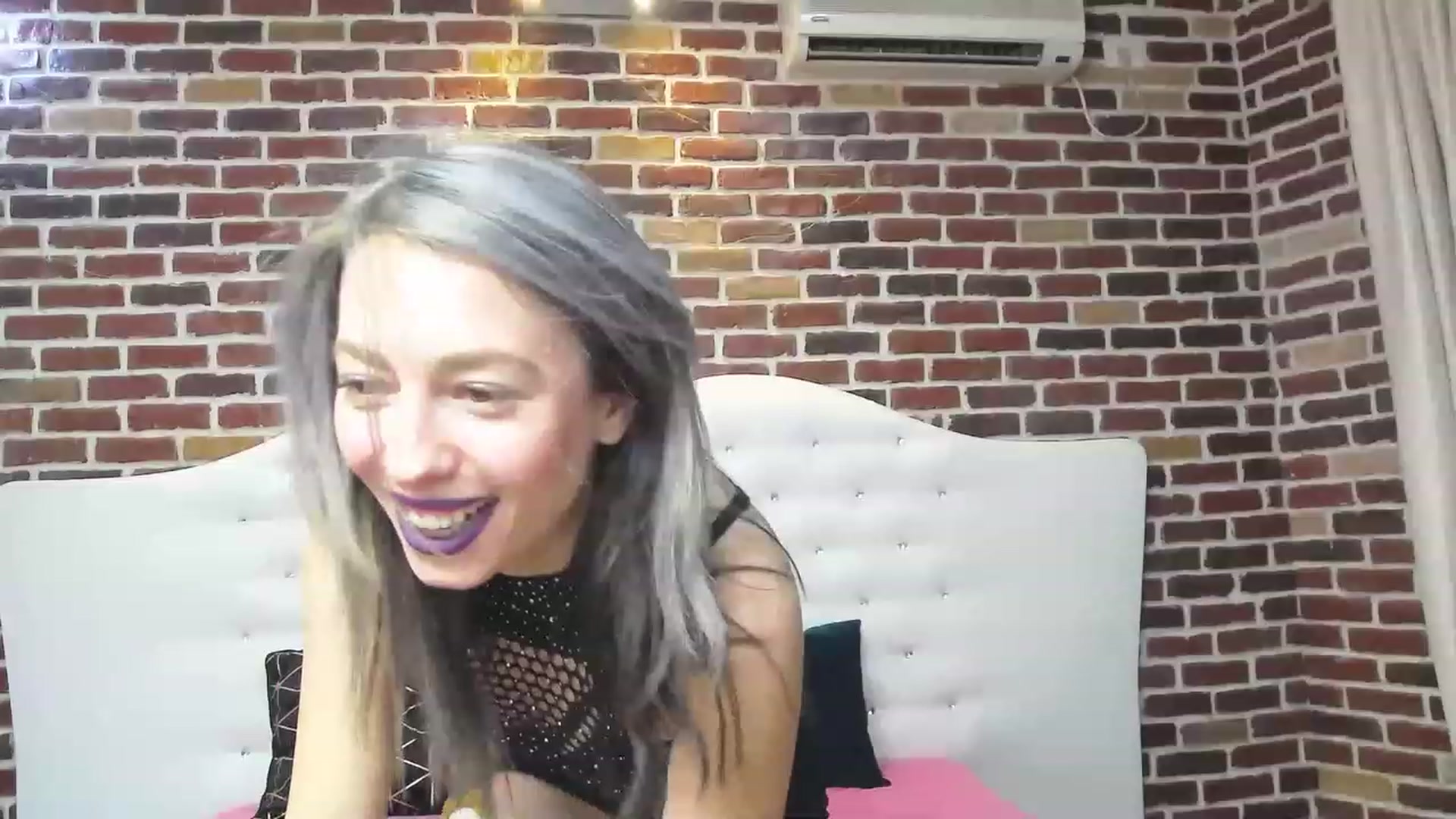 Gallery image thumbnail from PoxyVibe's myfreecams stream on, 04/07/2023, 18:57 image 5 of 20
