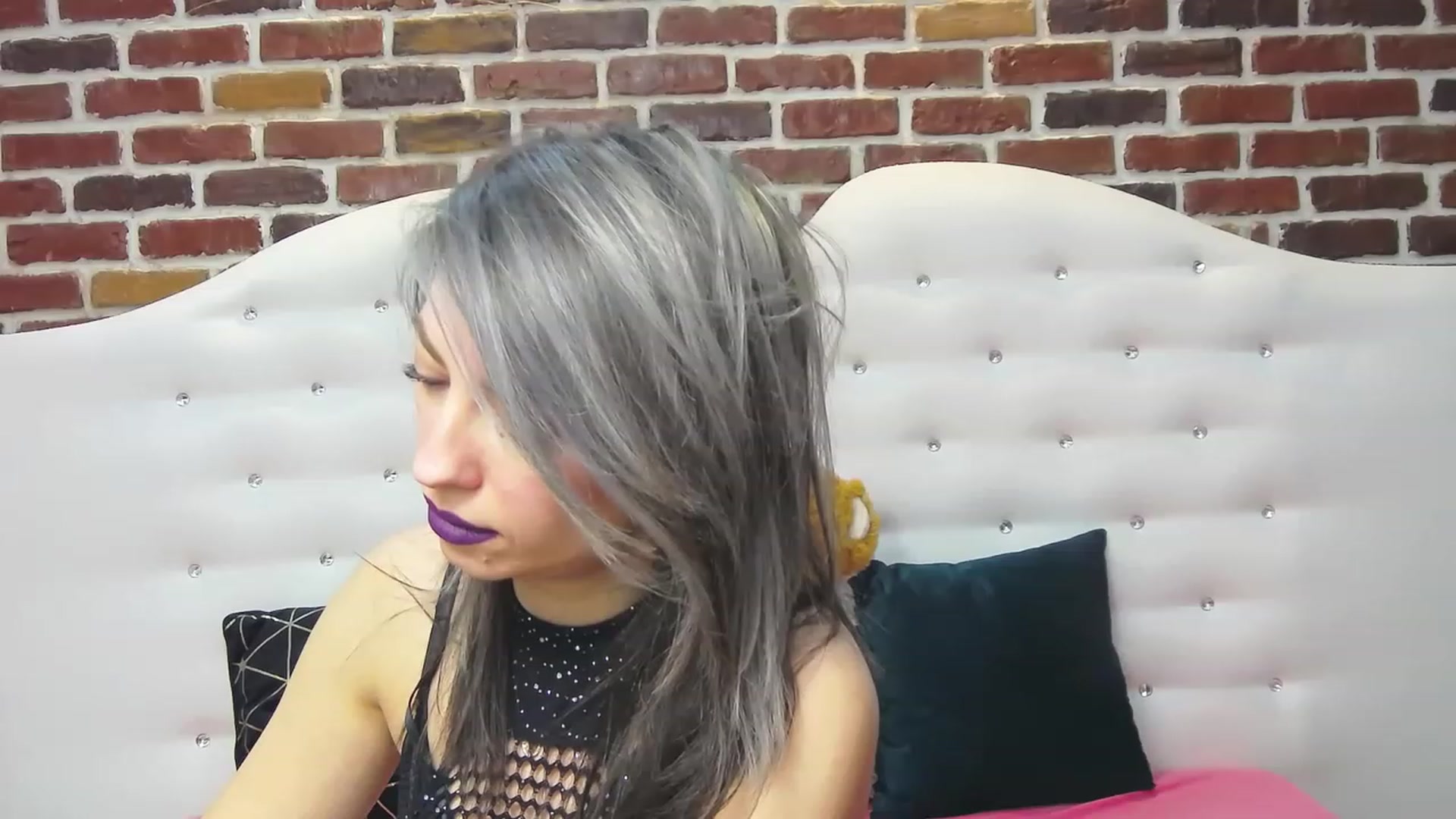 Gallery image thumbnail from PoxyVibe's myfreecams stream on, 04/07/2023, 18:57 image 16 of 20