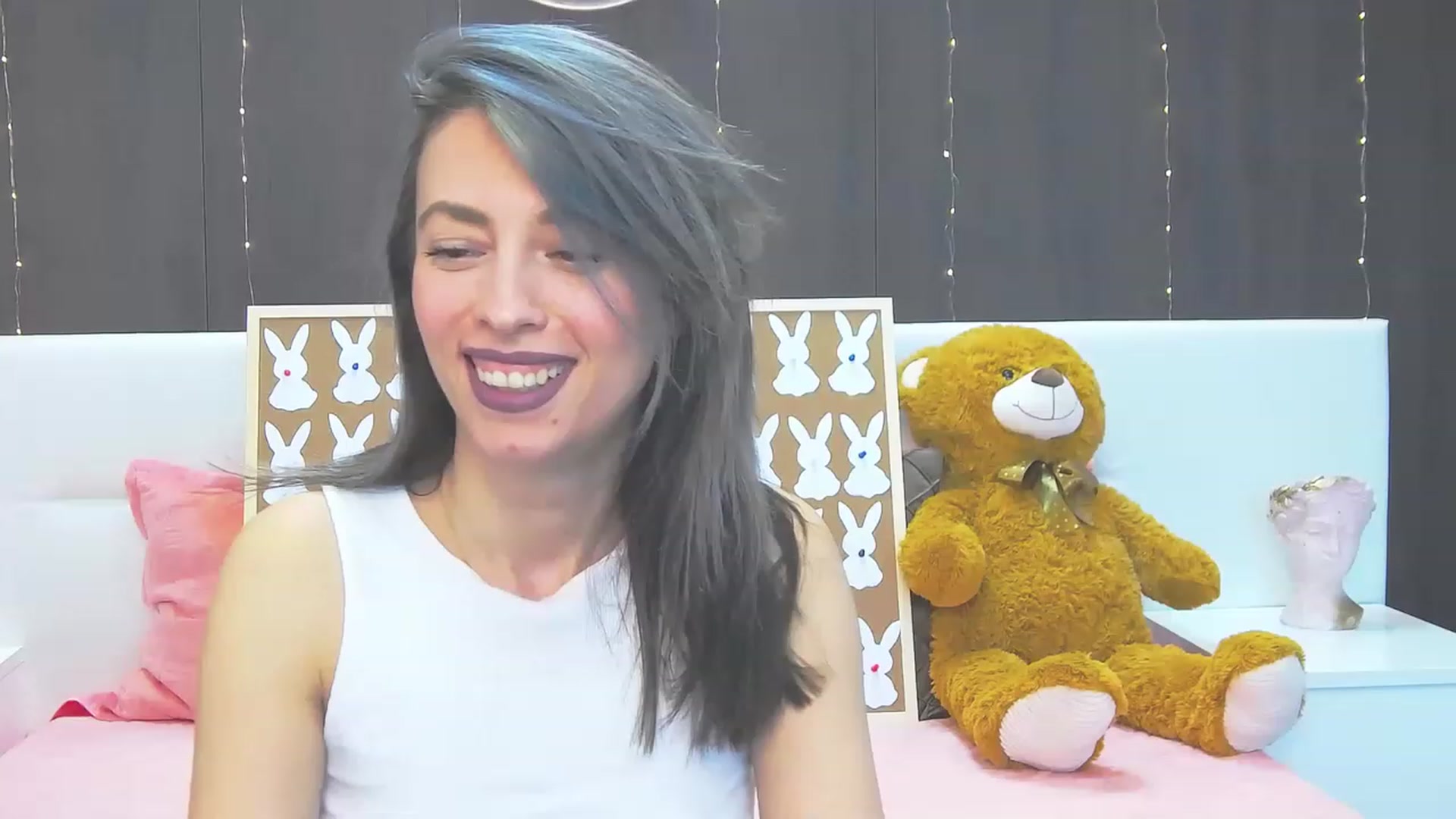 Gallery image thumbnail from PoxyVibe's myfreecams stream on, 04/13/2023, 15:27 image 1 of 20