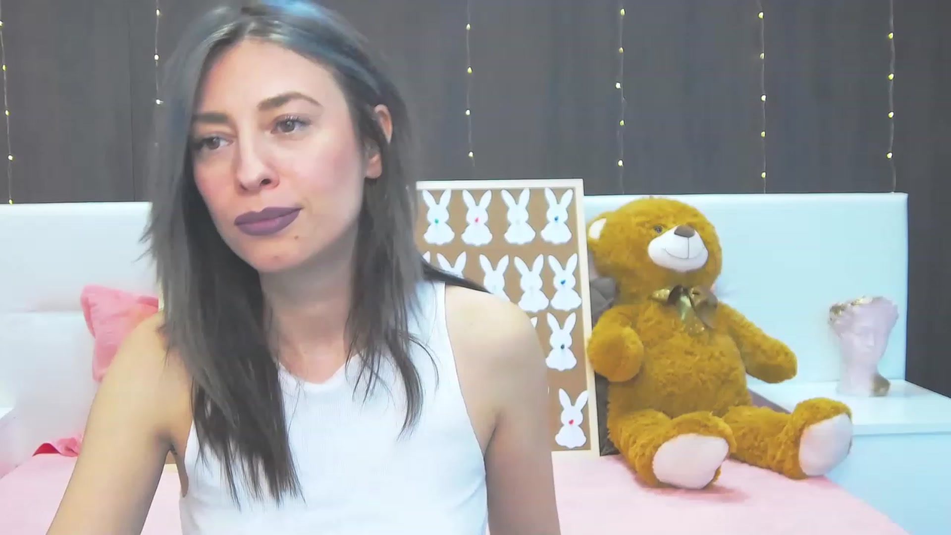 Gallery image thumbnail from PoxyVibe's myfreecams stream on, 04/13/2023, 15:27 image 13 of 20