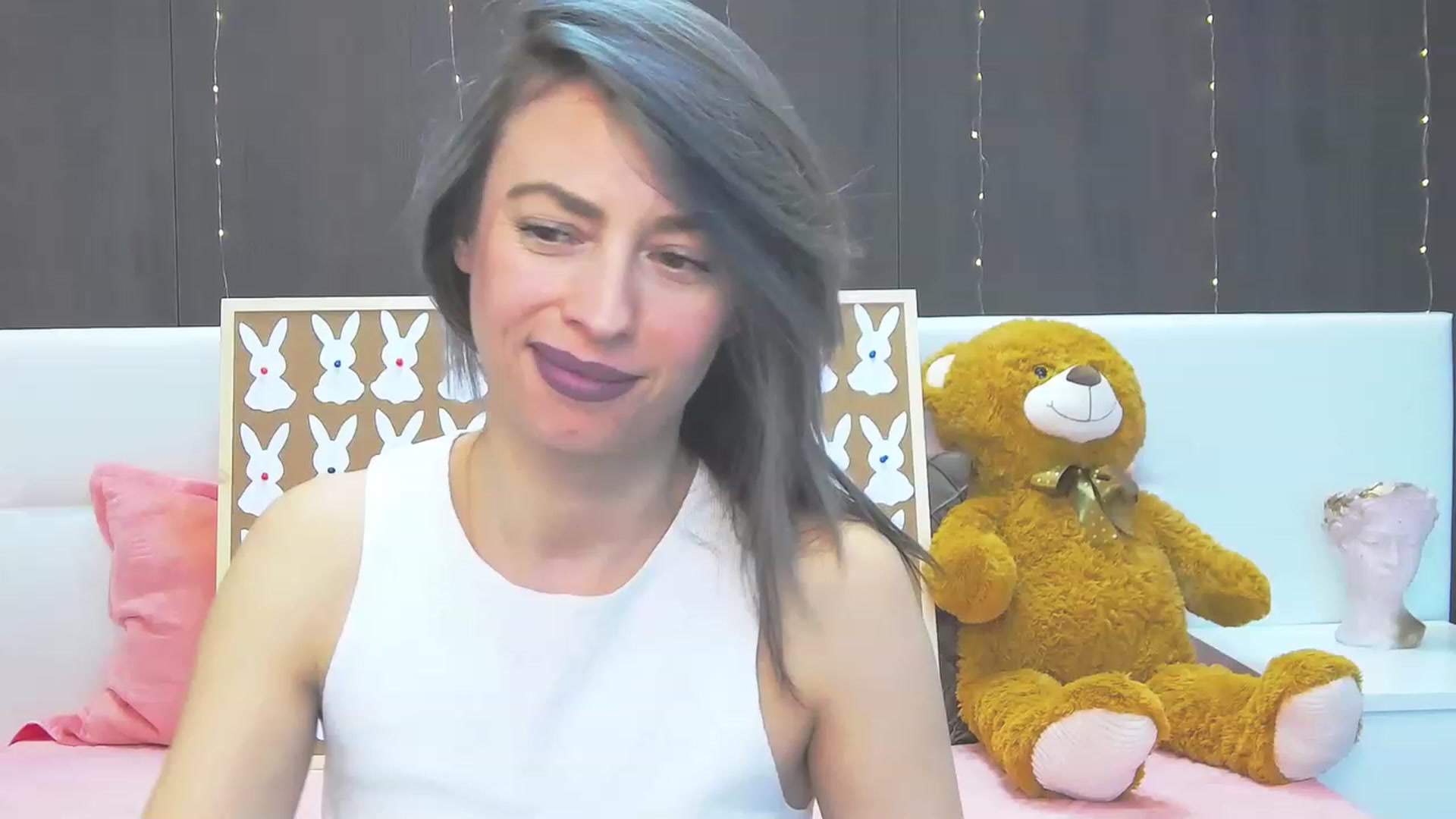 Gallery image thumbnail from PoxyVibe's myfreecams stream on, 04/13/2023, 15:27 image 20 of 20