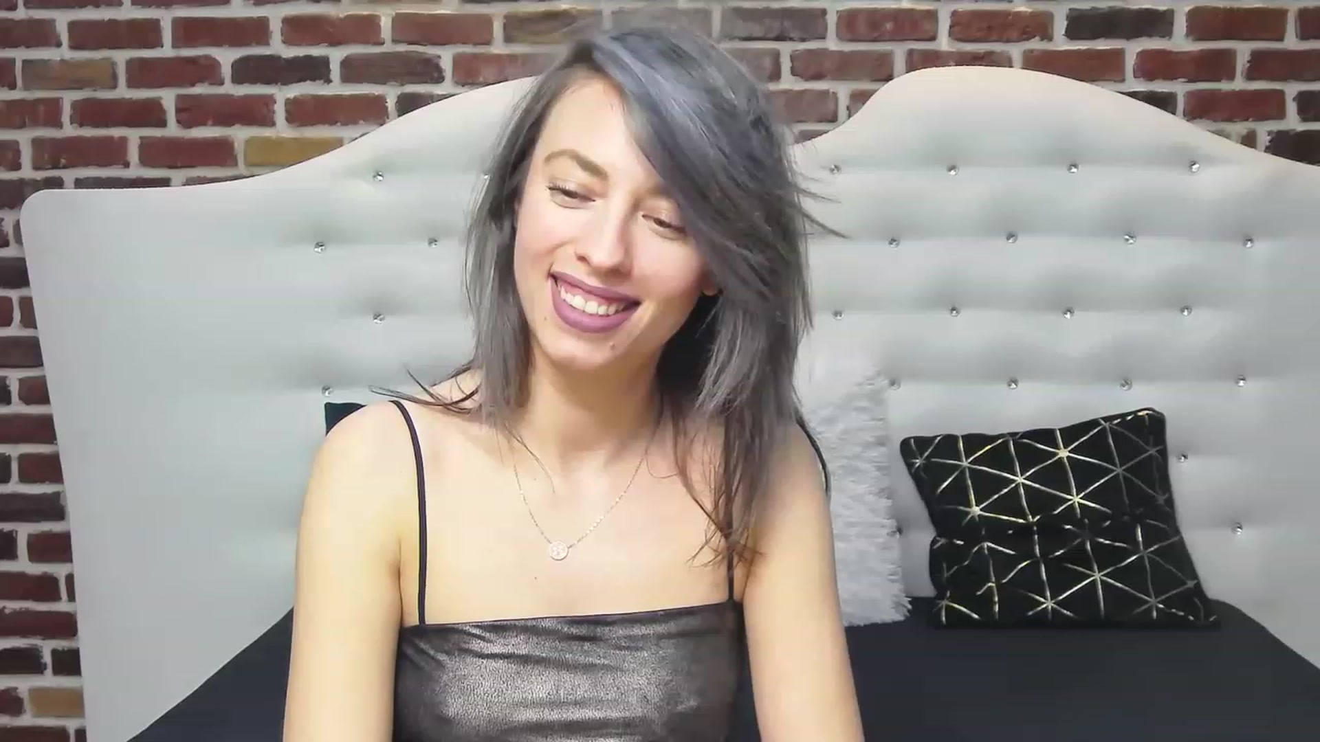 Gallery image thumbnail from PoxyVibe's myfreecams stream on, 04/19/2023, 18:46 image 6 of 20