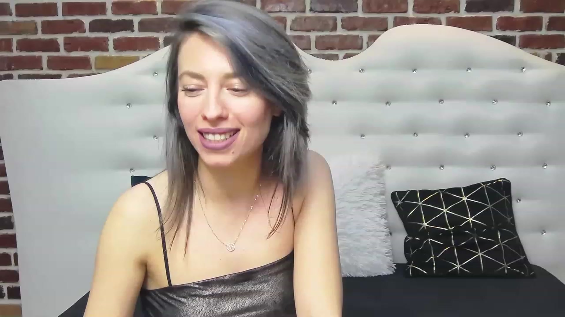 Gallery image thumbnail from PoxyVibe's myfreecams stream on, 04/19/2023, 18:46 image 3 of 20
