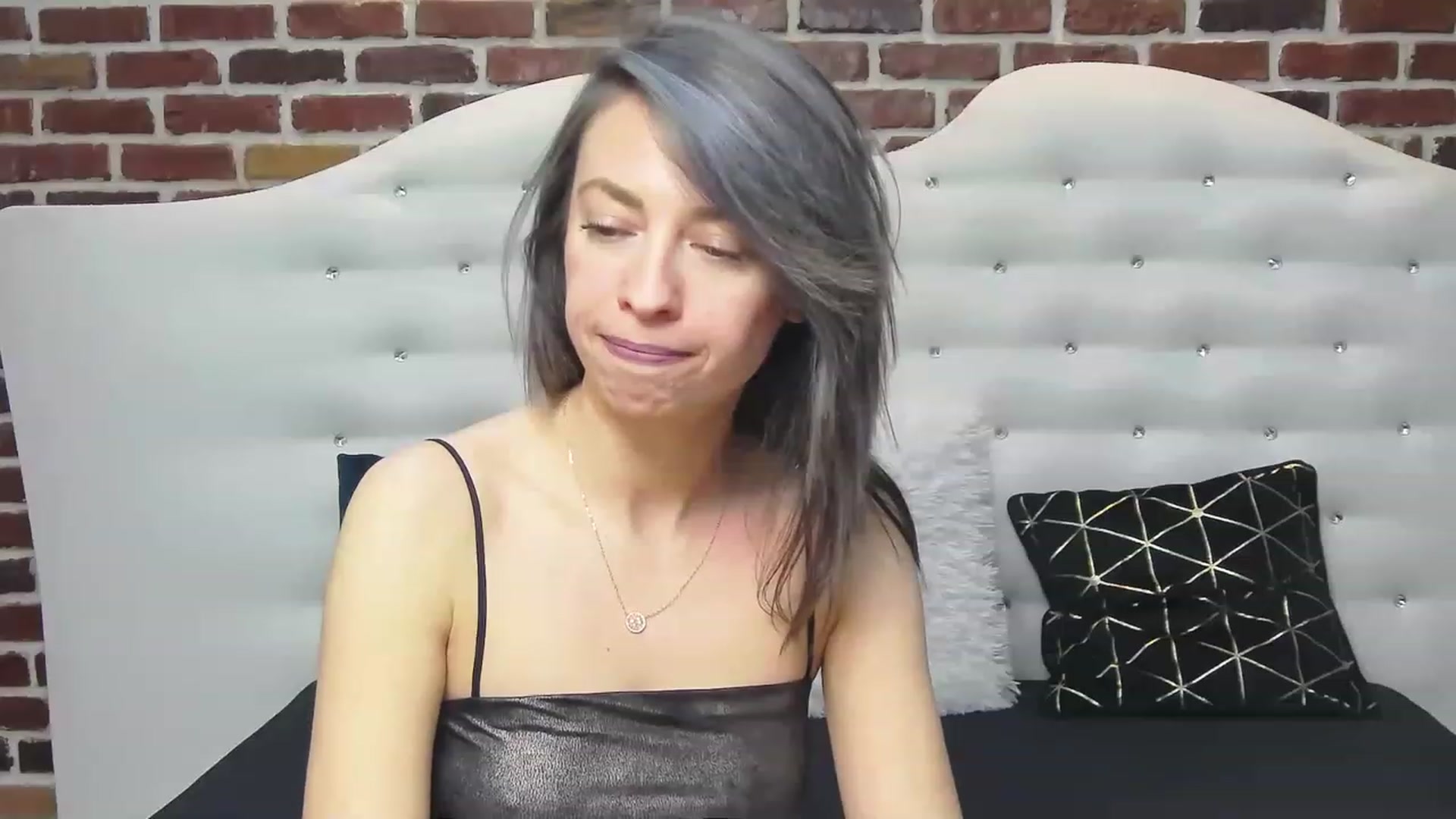 Gallery image thumbnail from PoxyVibe's myfreecams stream on, 04/19/2023, 18:46 image 4 of 20