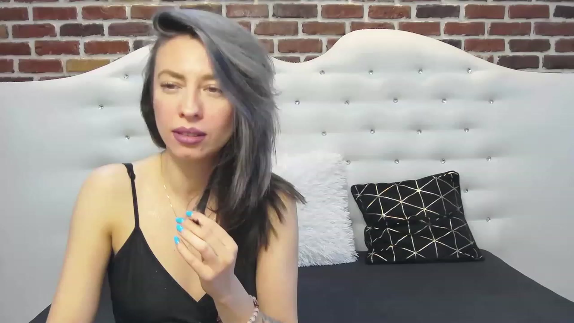 Gallery image thumbnail from PoxyVibe's myfreecams stream on, 04/20/2023, 14:32 image 7 of 20