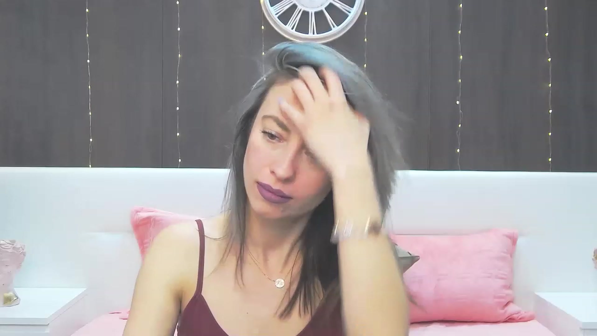 Gallery image thumbnail from PoxyVibe's myfreecams stream on, 04/21/2023, 14:10 image 20 of 20