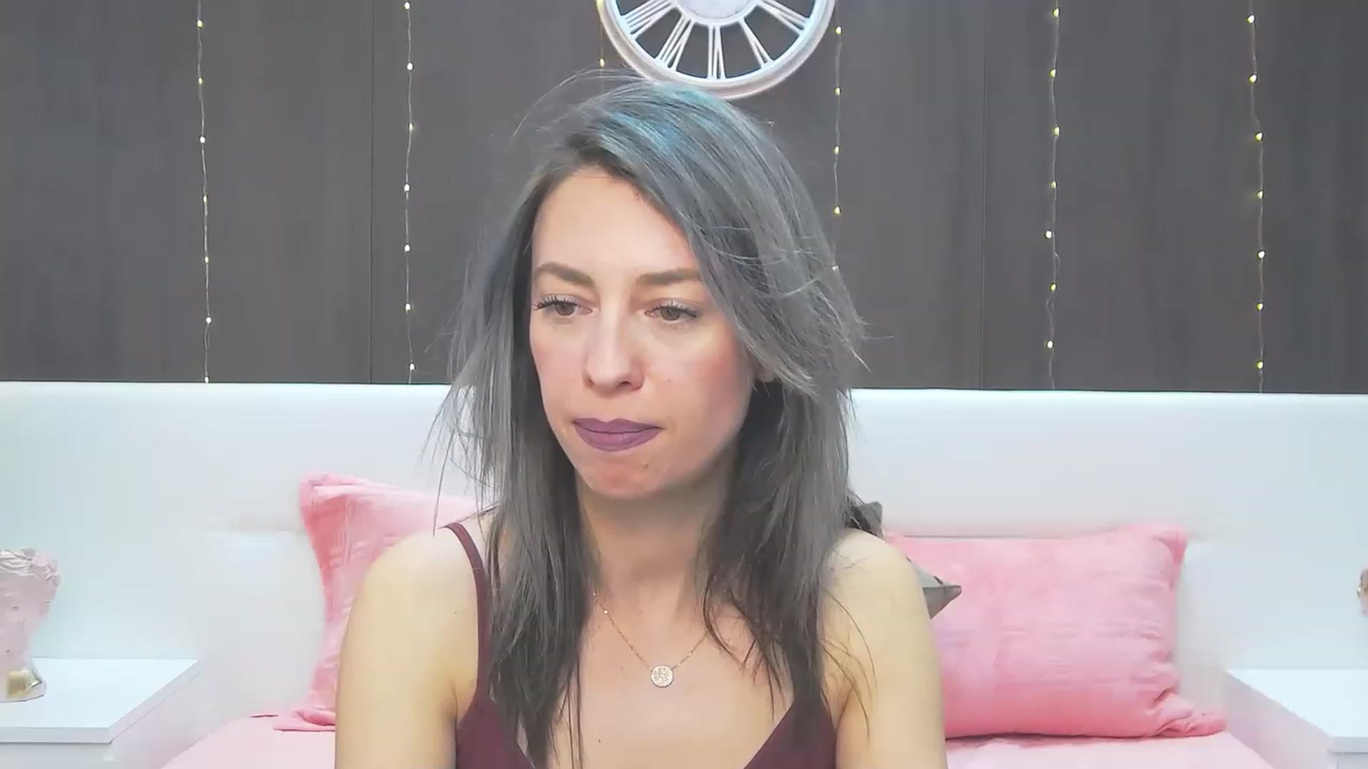 Gallery image thumbnail from PoxyVibe's myfreecams stream on, 04/21/2023, 14:10 image 18 of 20