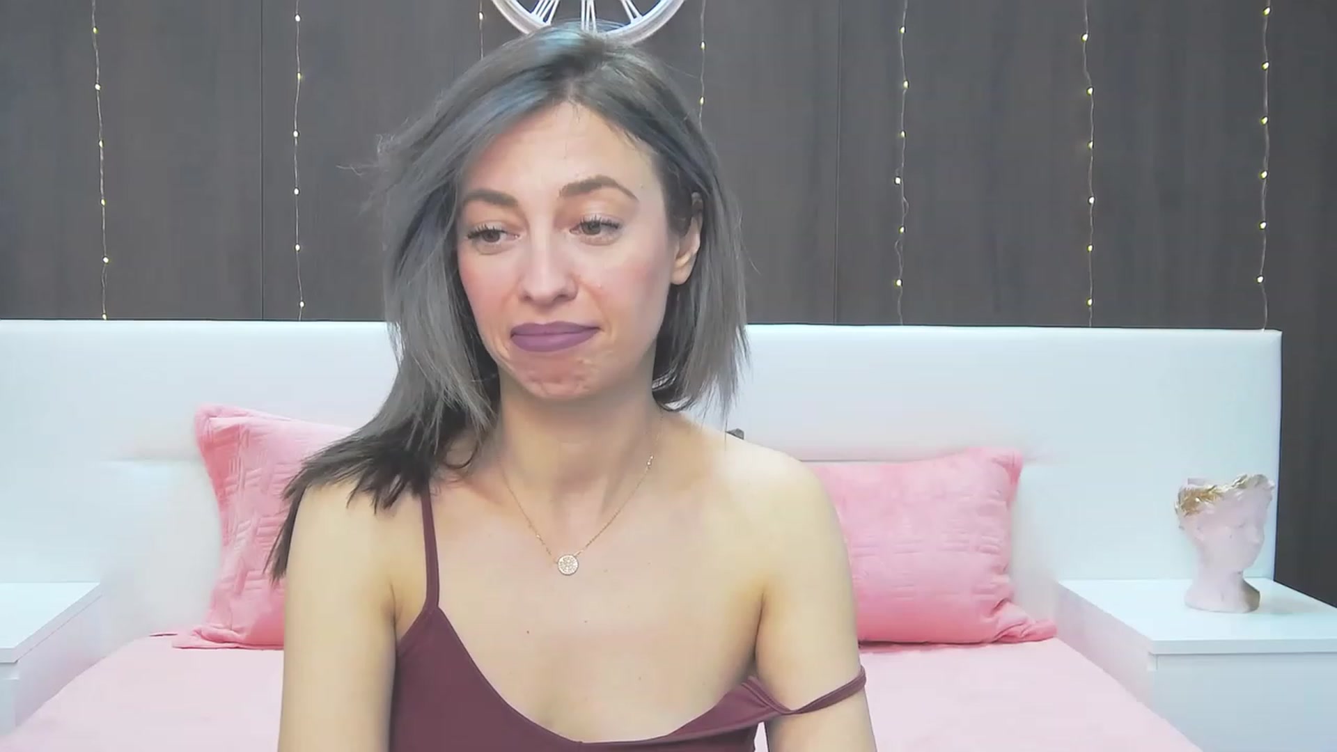 Gallery image thumbnail from PoxyVibe's myfreecams stream on, 04/21/2023, 14:10 image 6 of 20