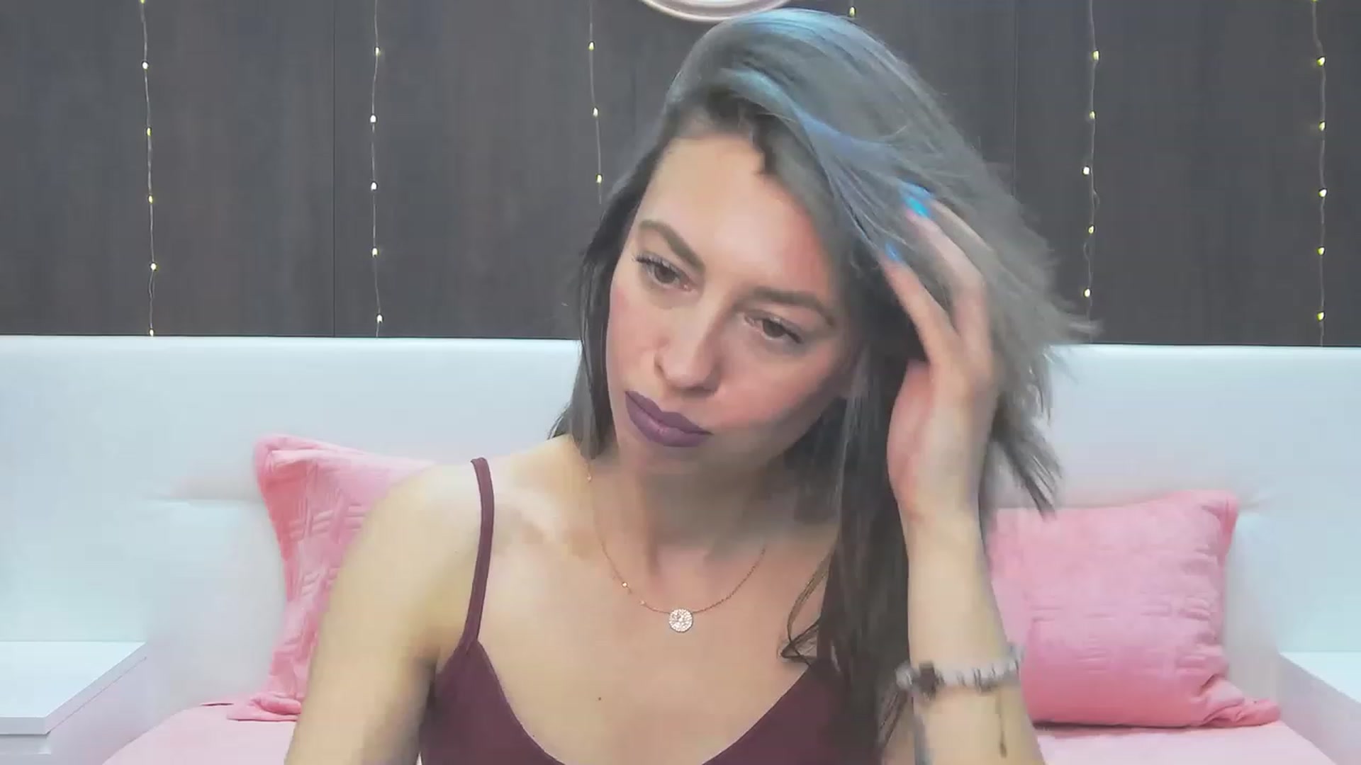 Gallery image thumbnail from PoxyVibe's myfreecams stream on, 04/21/2023, 15:04 image 1 of 20