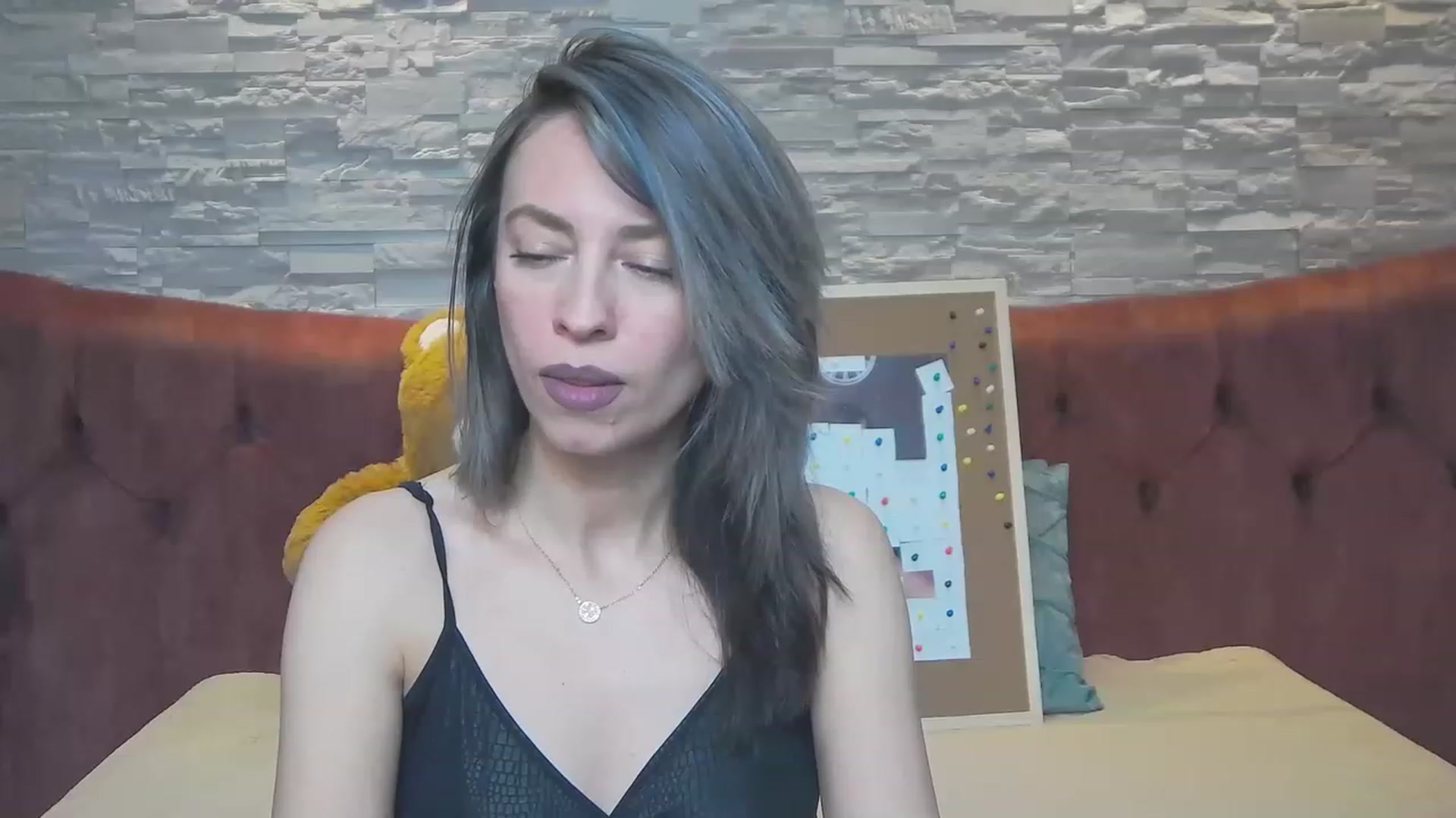 Gallery image thumbnail from PoxyVibe's myfreecams stream on, 04/22/2023, 19:12 image 10 of 20