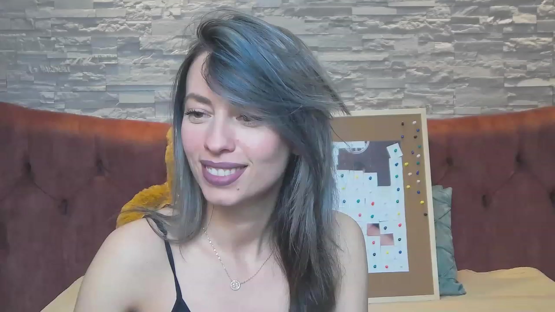 Gallery image thumbnail from PoxyVibe's myfreecams stream on, 04/22/2023, 19:12 image 5 of 20