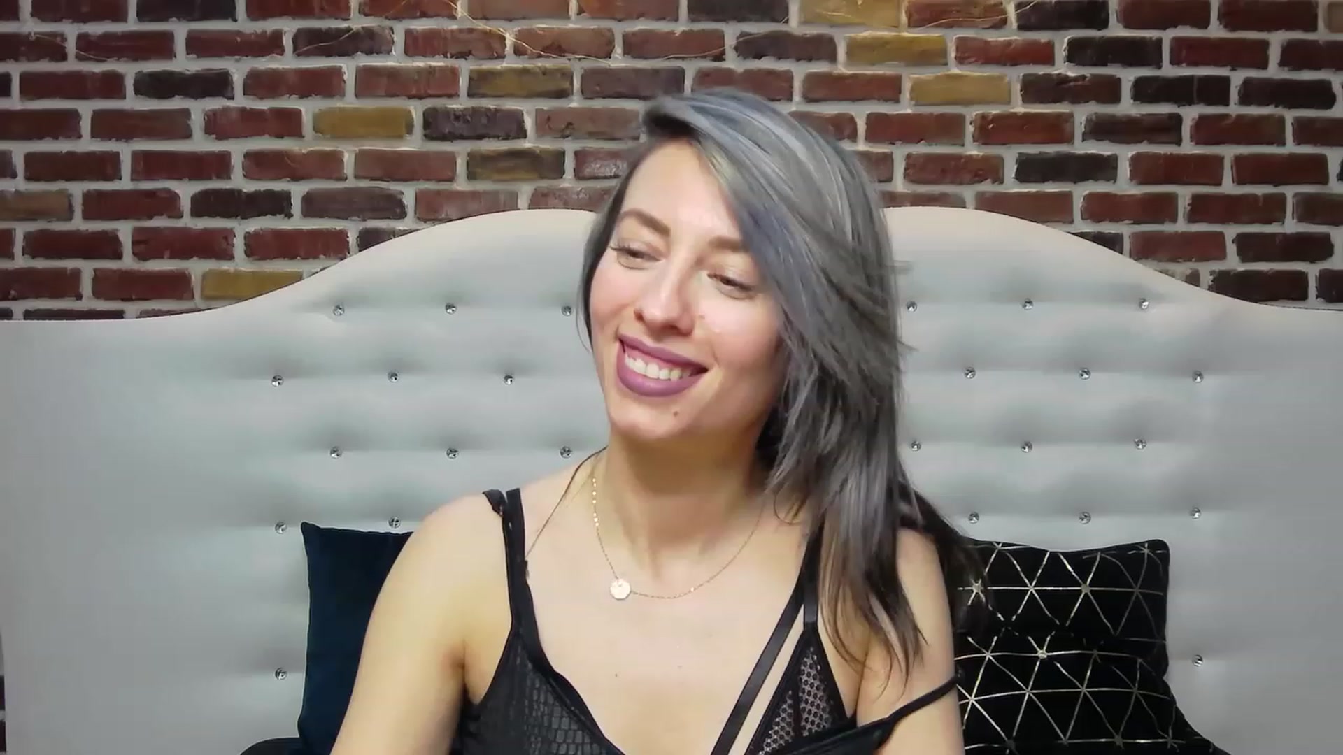 Gallery image thumbnail from PoxyVibe's myfreecams stream on, 04/25/2023, 18:46 image 6 of 20
