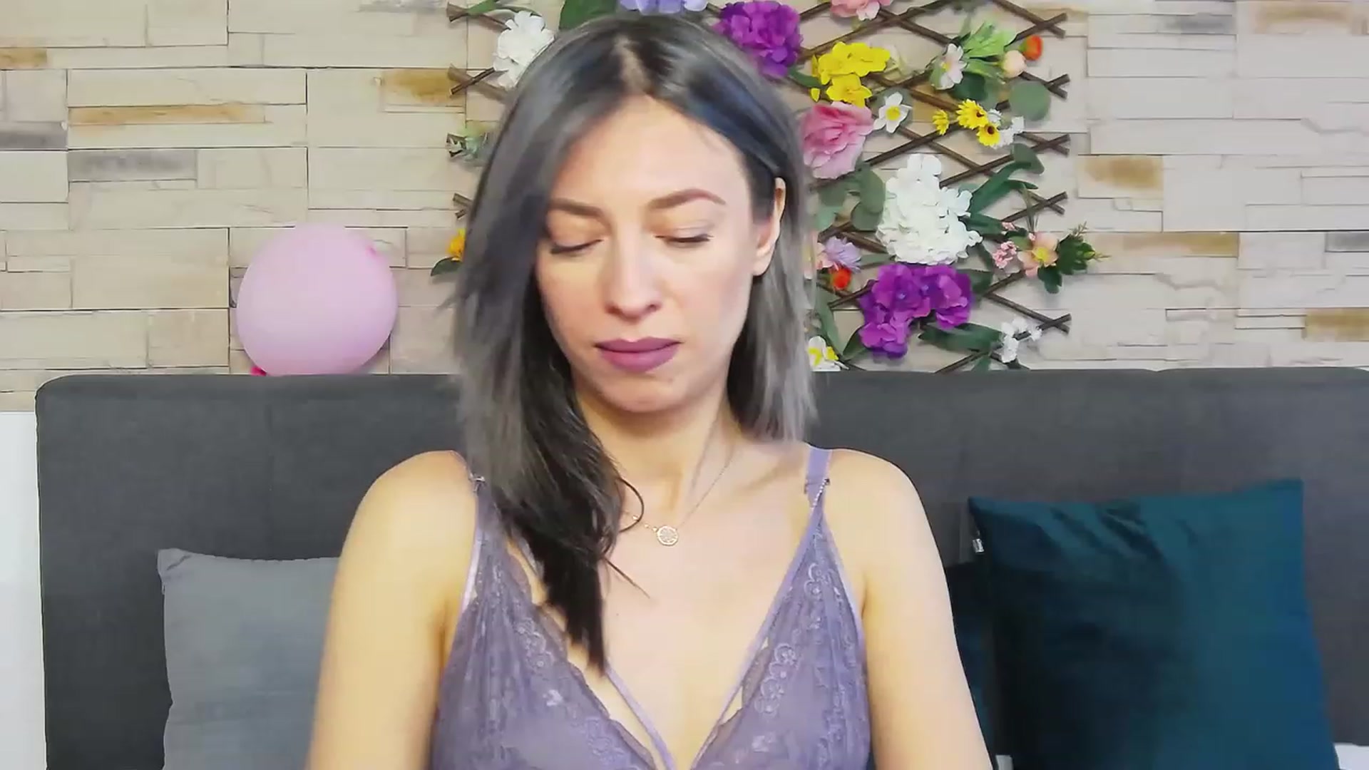Gallery image thumbnail from PoxyVibe's myfreecams stream on, 05/01/2023, 15:17 image 11 of 20