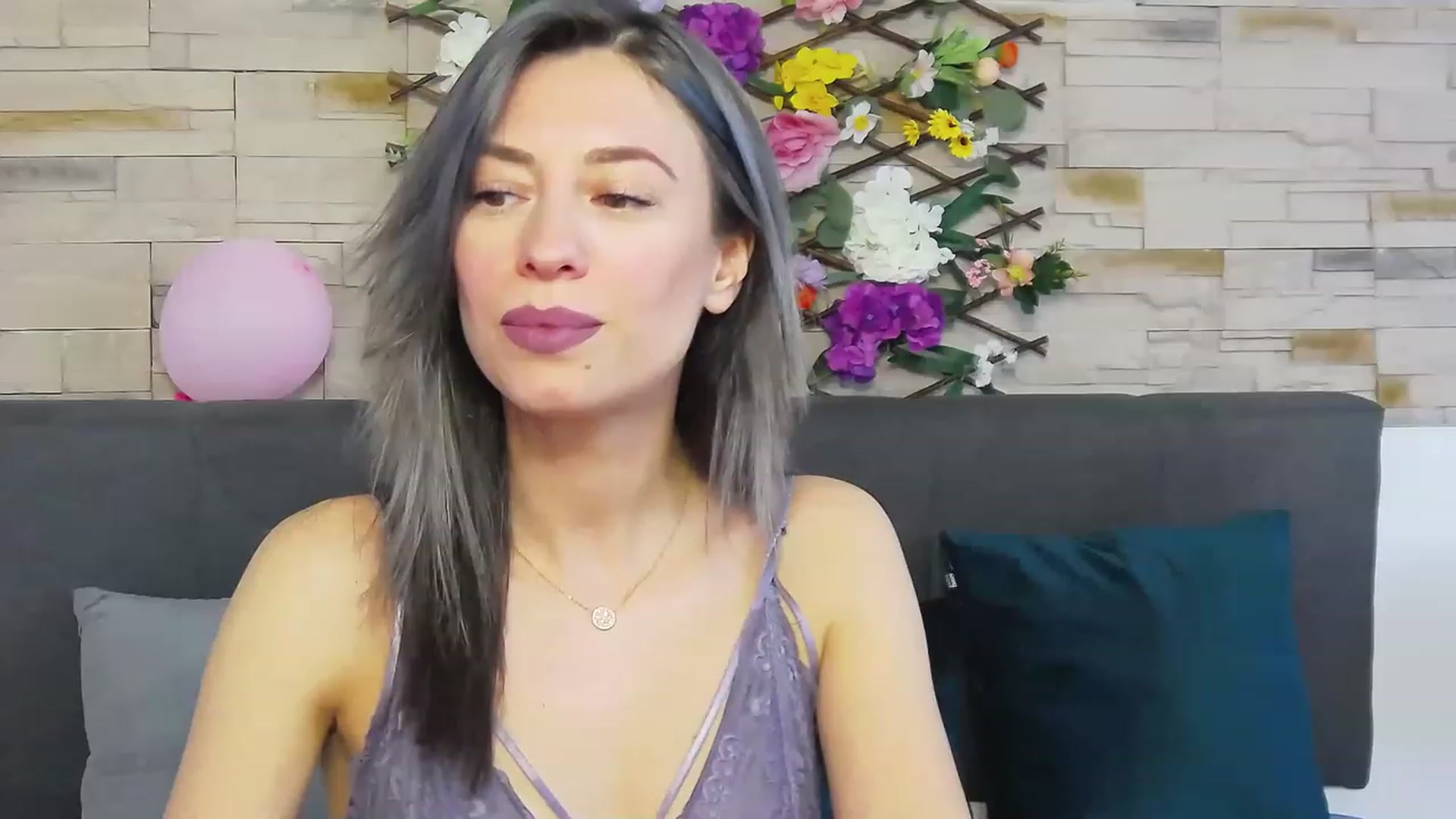 Gallery image thumbnail from PoxyVibe's myfreecams stream on, 05/01/2023, 15:17 image 2 of 20