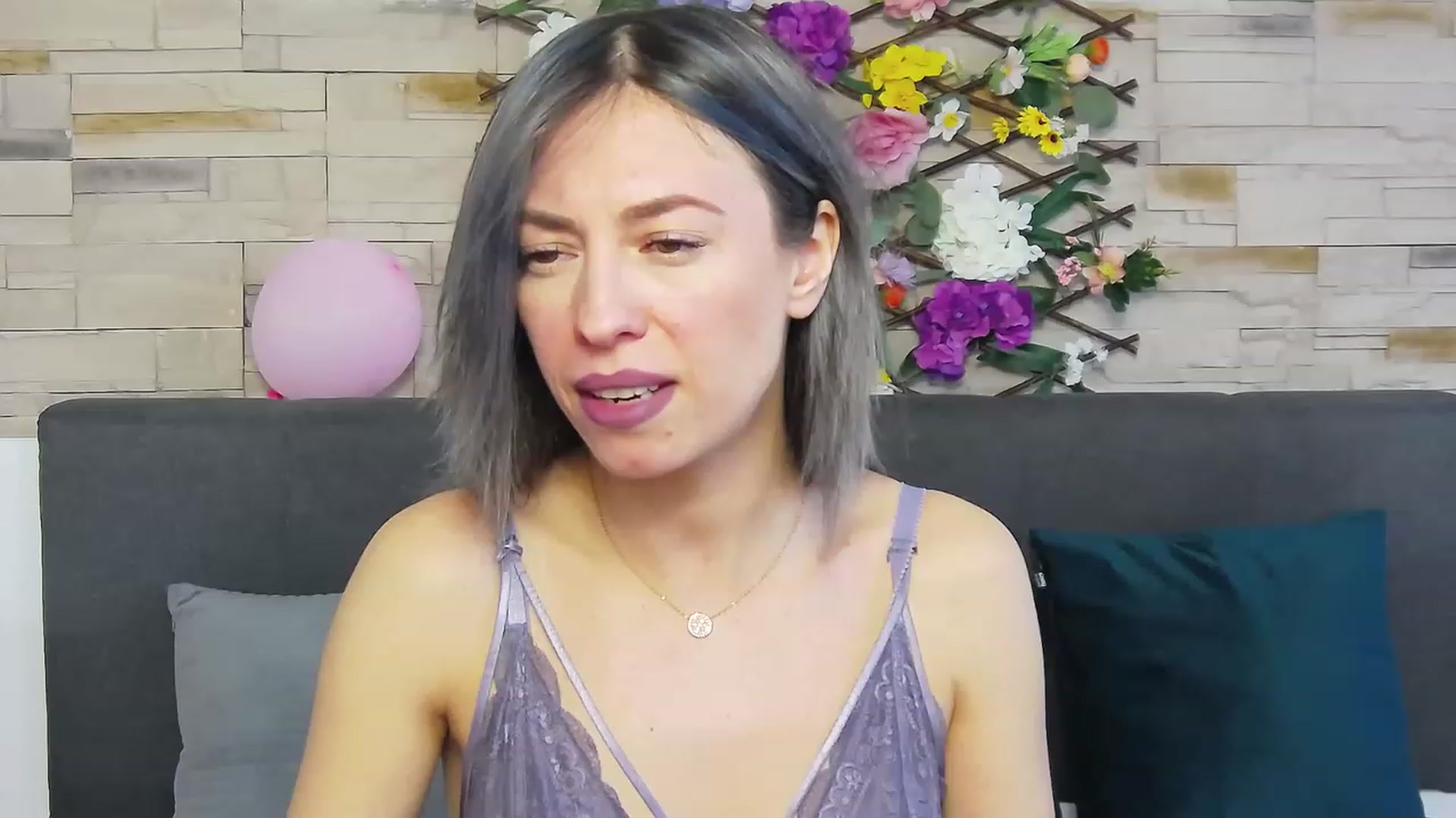 Gallery image thumbnail from PoxyVibe's myfreecams stream on, 05/01/2023, 15:17 image 15 of 20