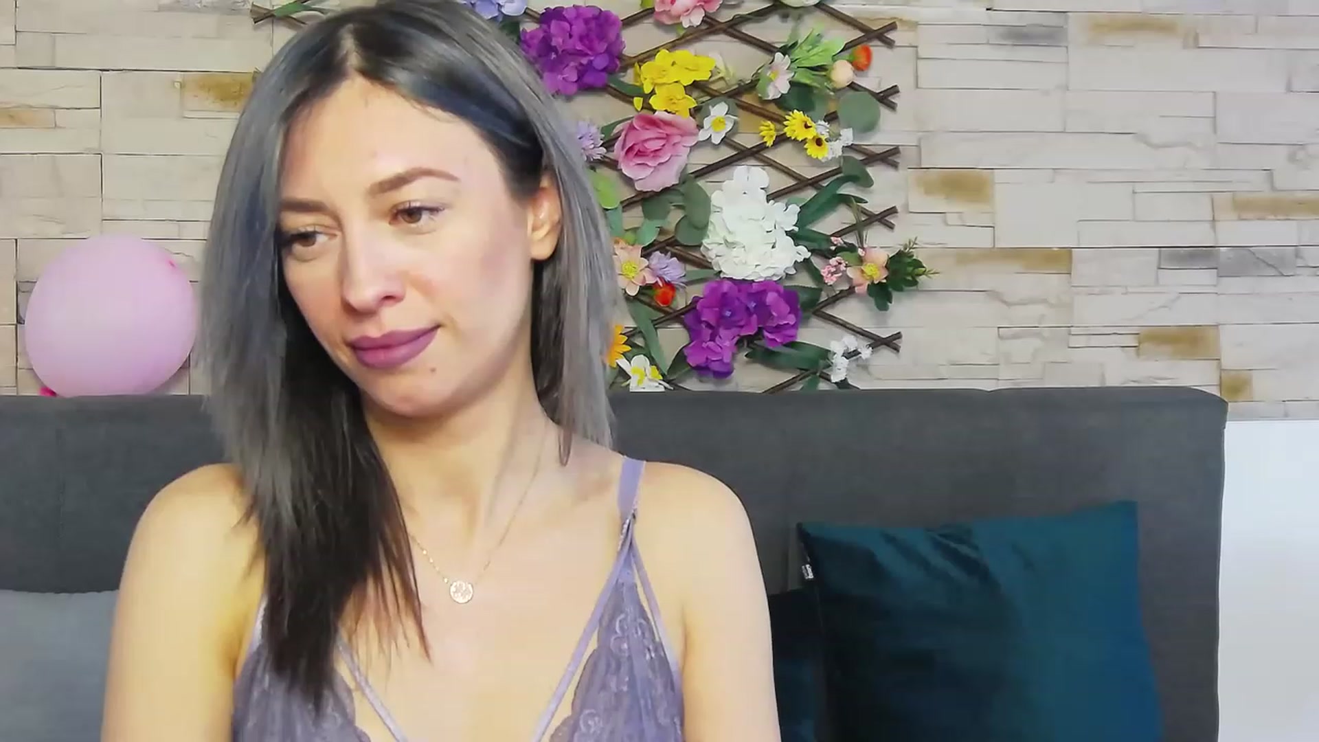 Gallery image thumbnail from PoxyVibe's myfreecams stream on, 05/01/2023, 15:17 image 17 of 20