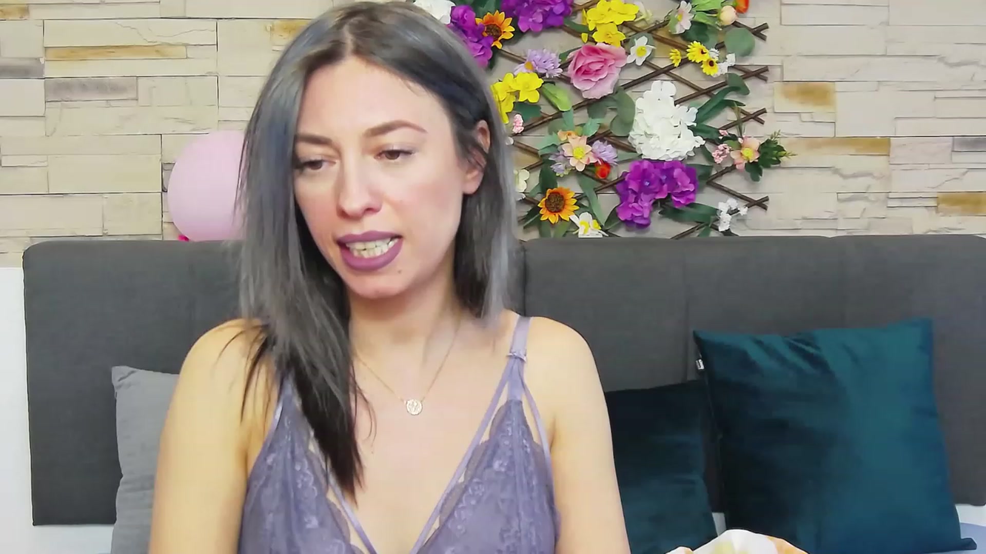Gallery image thumbnail from PoxyVibe's myfreecams stream on, 05/01/2023, 16:15 image 5 of 20