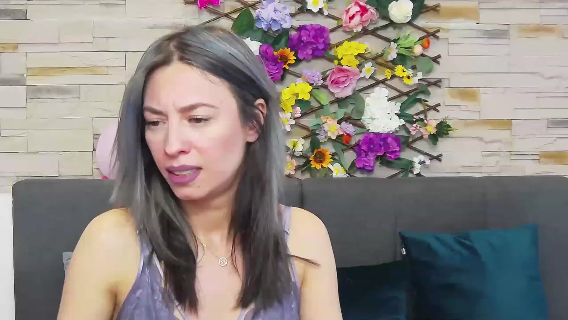 Gallery image thumbnail from PoxyVibe's myfreecams stream on, 05/01/2023, 16:15 image 13 of 20