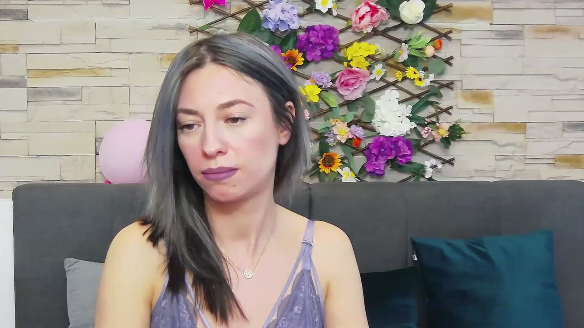 Gallery image thumbnail from PoxyVibe's myfreecams stream on, 05/01/2023, 16:15 image 14 of 20