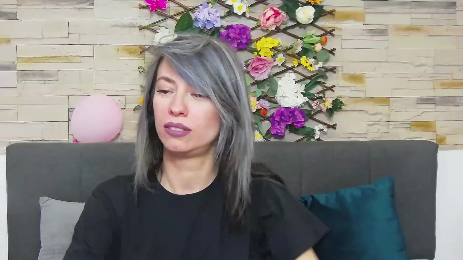 Gallery image thumbnail from PoxyVibe's myfreecams stream on, 05/01/2023, 19:33 image 20 of 20