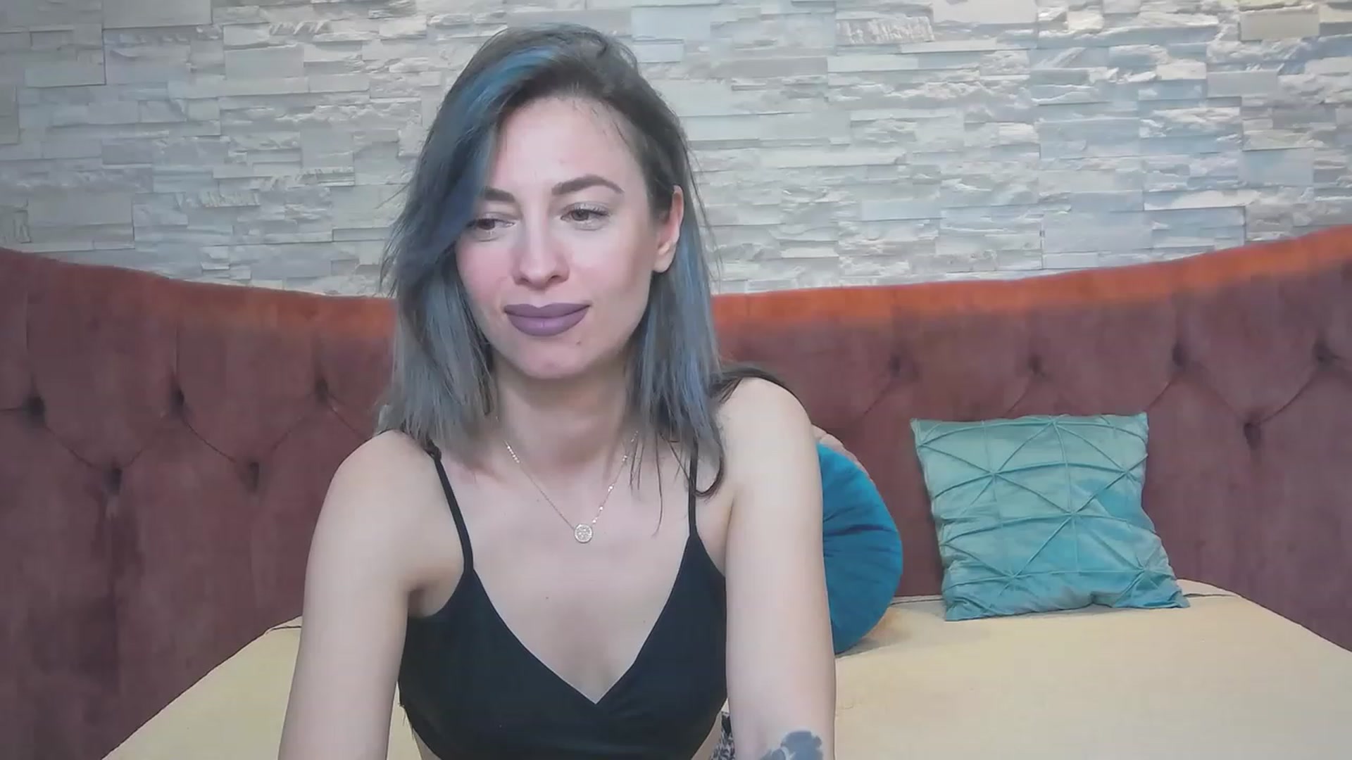Gallery image thumbnail from PoxyVibe's myfreecams stream on, 05/03/2023, 19:01 image 1 of 20