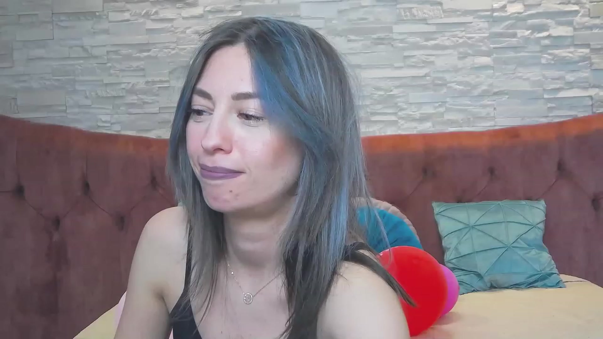 Gallery image thumbnail from PoxyVibe's myfreecams stream on, 05/03/2023, 19:01 image 13 of 20