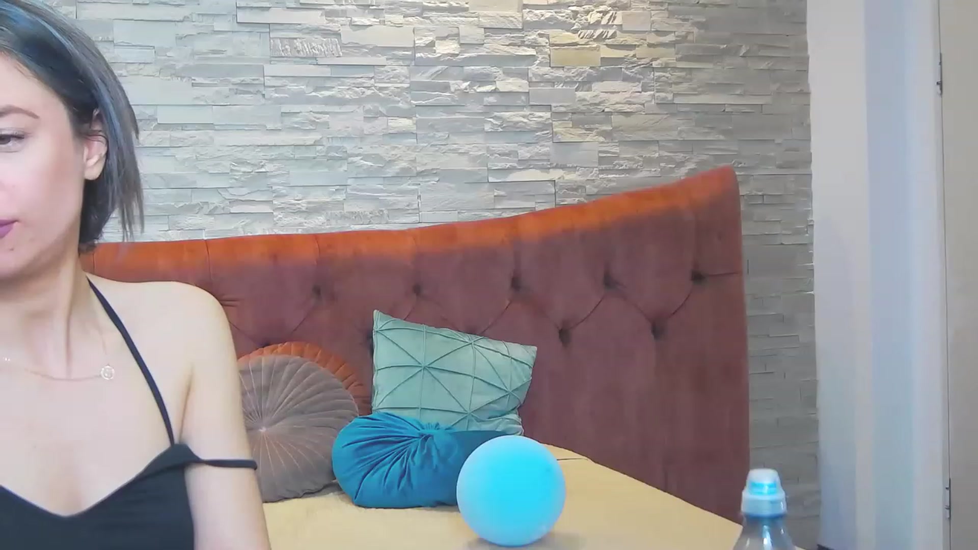 Gallery image thumbnail from PoxyVibe's myfreecams stream on, 05/06/2023, 19:04 image 17 of 20