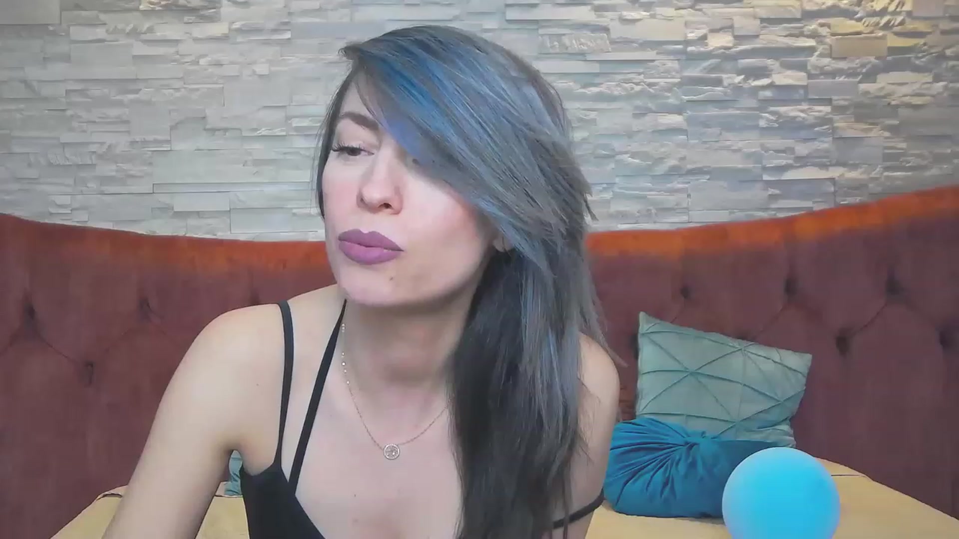 Gallery image thumbnail from PoxyVibe's myfreecams stream on, 05/06/2023, 19:04 image 8 of 20