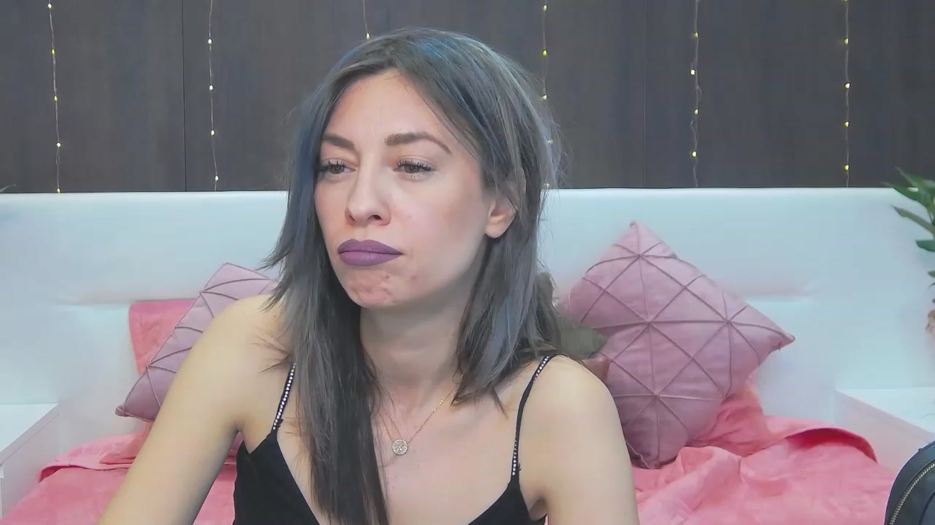 Gallery image thumbnail from PoxyVibe's myfreecams stream on, 05/09/2023, 14:55 image 17 of 20