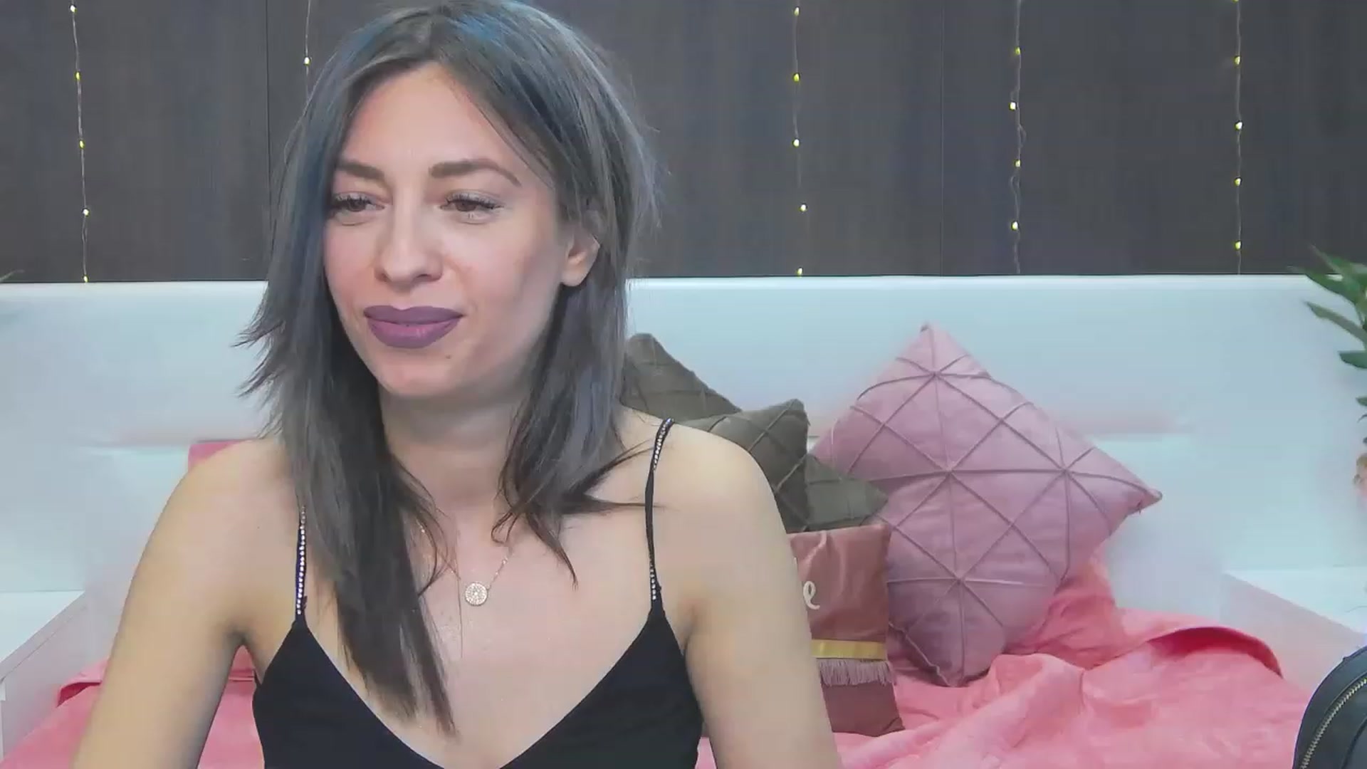 Gallery image thumbnail from PoxyVibe's myfreecams stream on, 05/09/2023, 14:55 image 18 of 20
