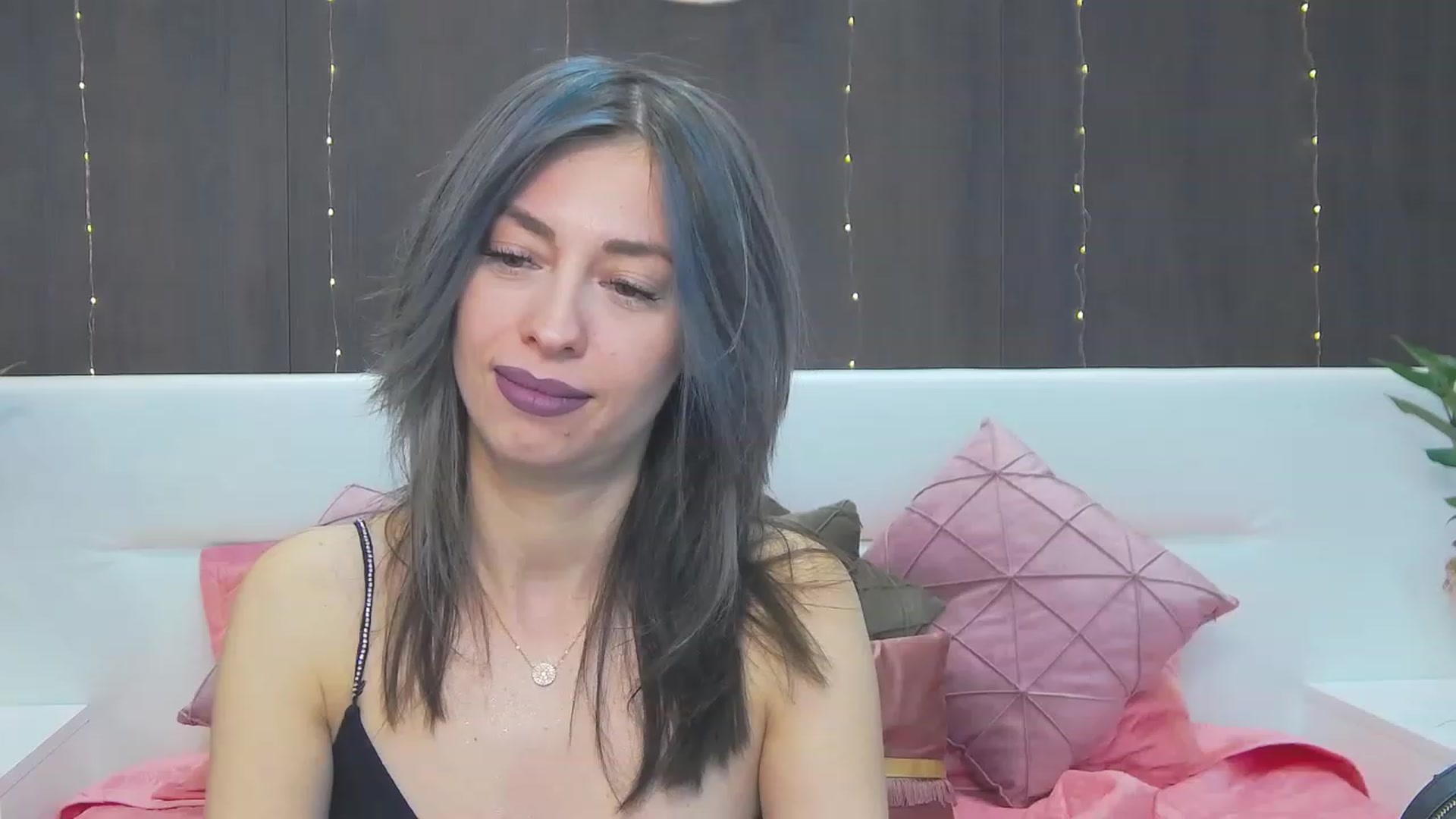 Gallery image thumbnail from PoxyVibe's myfreecams stream on, 05/09/2023, 14:55 image 11 of 20