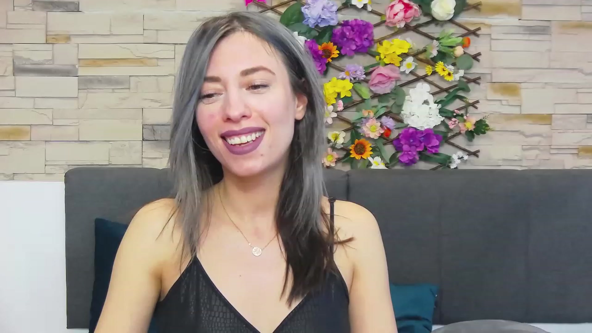Gallery image thumbnail from PoxyVibe's myfreecams stream on, 05/16/2023, 15:17 image 16 of 20