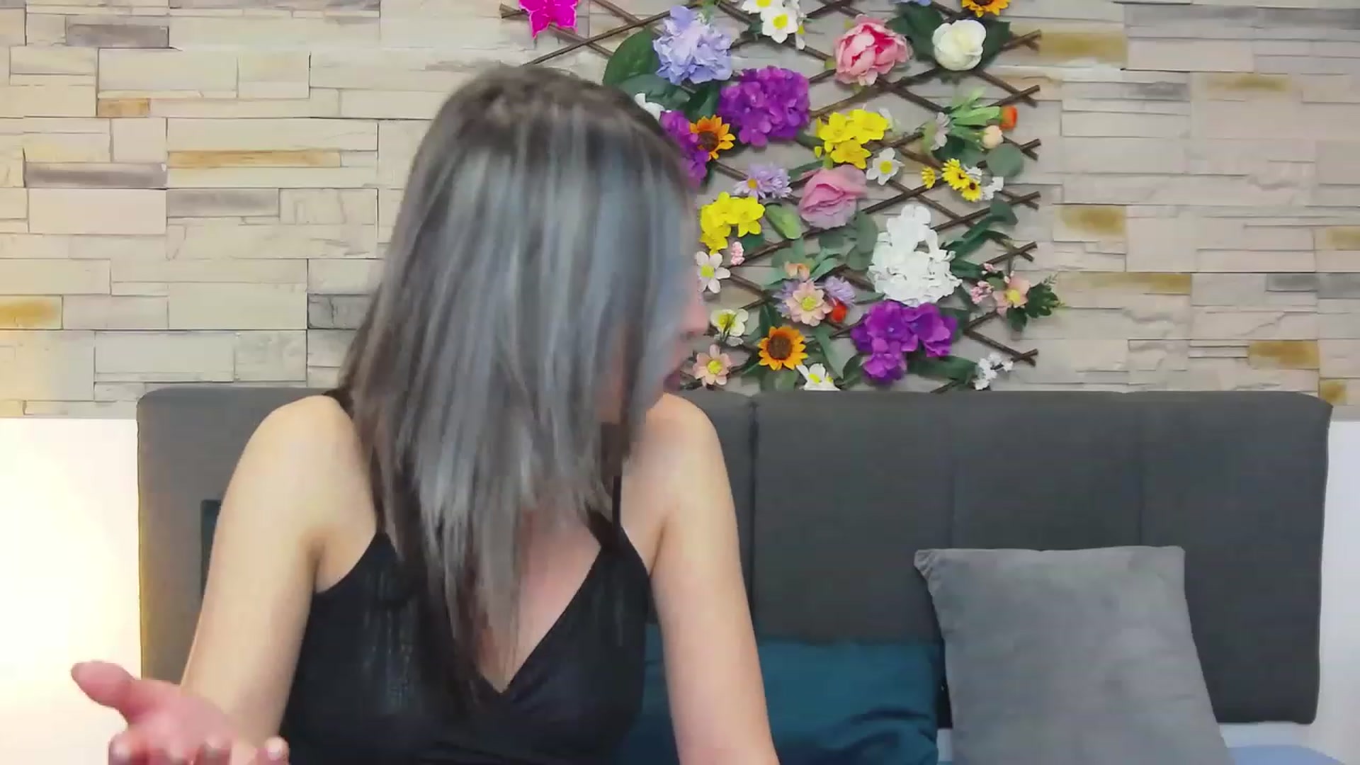 Gallery image thumbnail from PoxyVibe's myfreecams stream on, 05/16/2023, 18:50 image 10 of 20