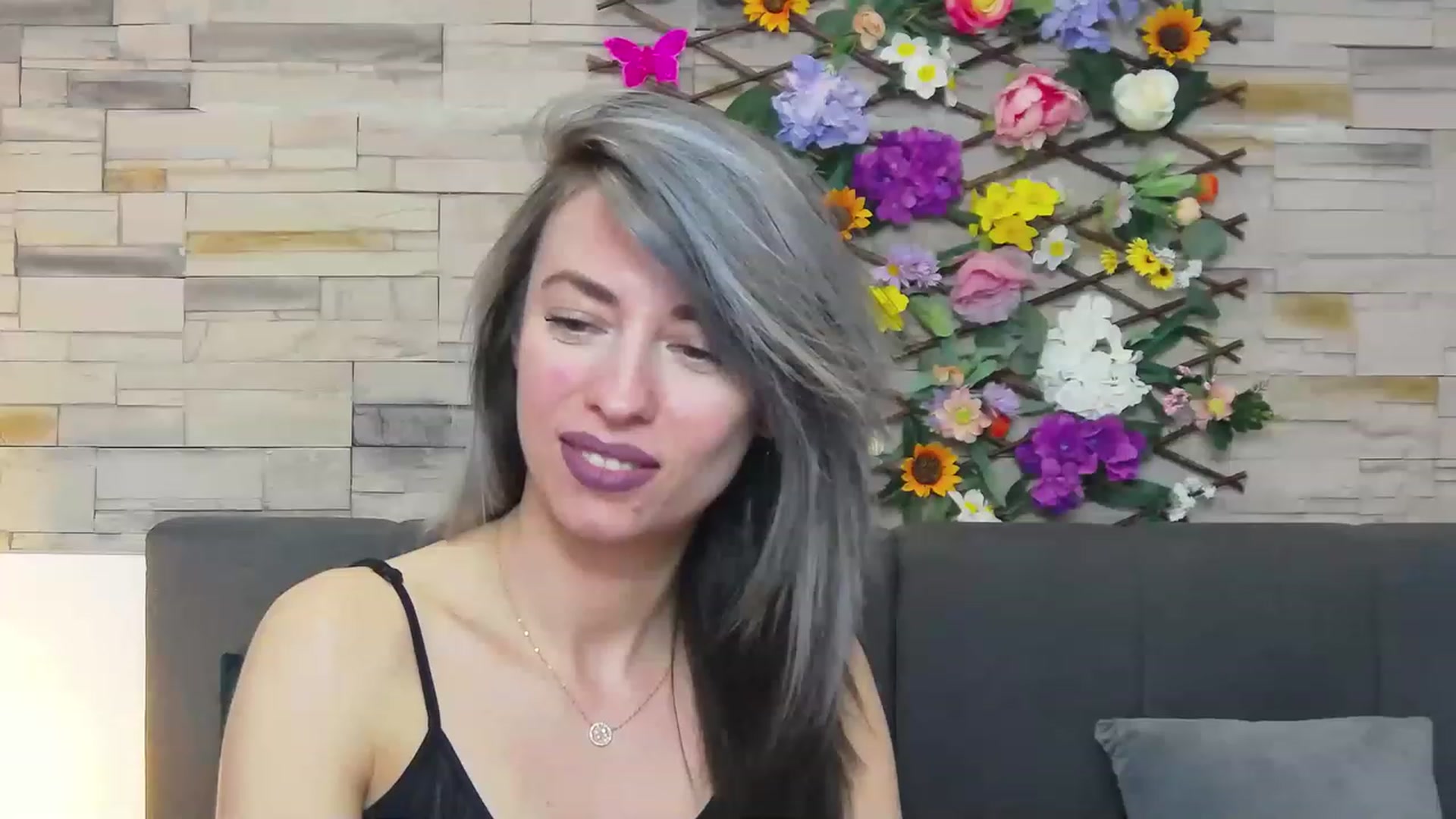 Gallery image thumbnail from PoxyVibe's myfreecams stream on, 05/16/2023, 18:50 image 14 of 20