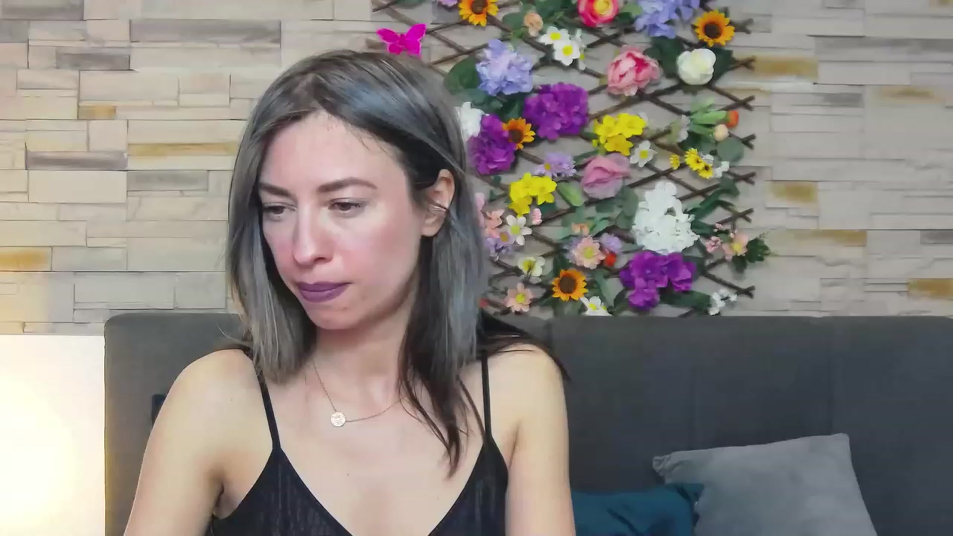 Gallery image thumbnail from PoxyVibe's myfreecams stream on, 05/16/2023, 19:37 image 5 of 20
