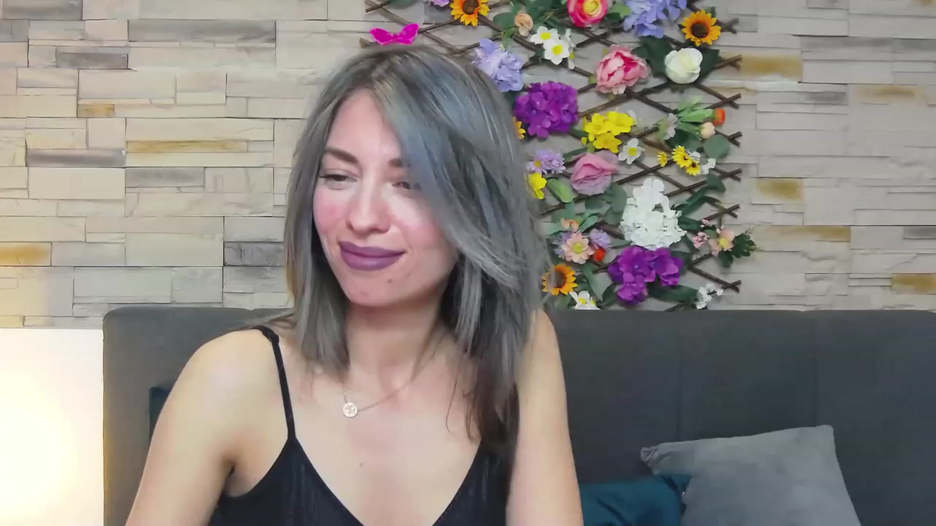 Gallery image thumbnail from PoxyVibe's myfreecams stream on, 05/16/2023, 19:37 image 2 of 20
