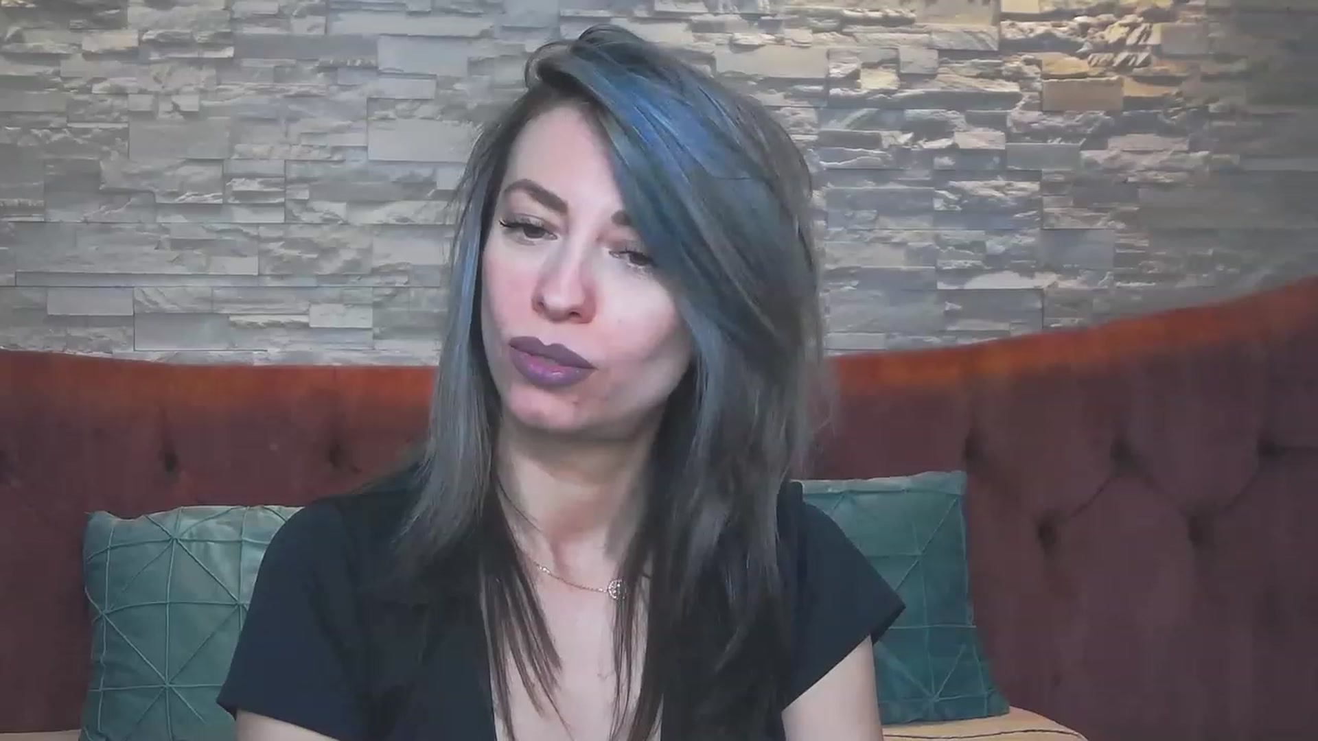 Gallery image thumbnail from PoxyVibe's myfreecams stream on, 05/17/2023, 14:32 image 10 of 20